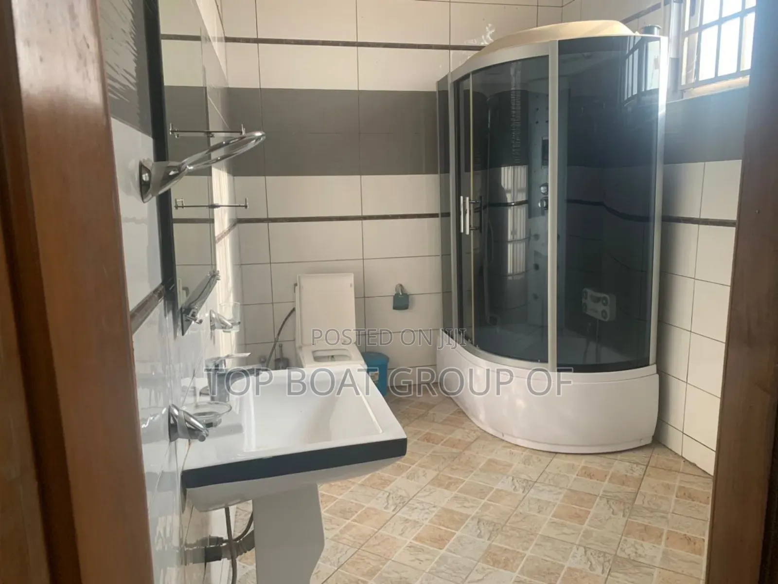 Furnished 3bdrm House in Top-Boat Estate, Kumasi Metropolitan for sale