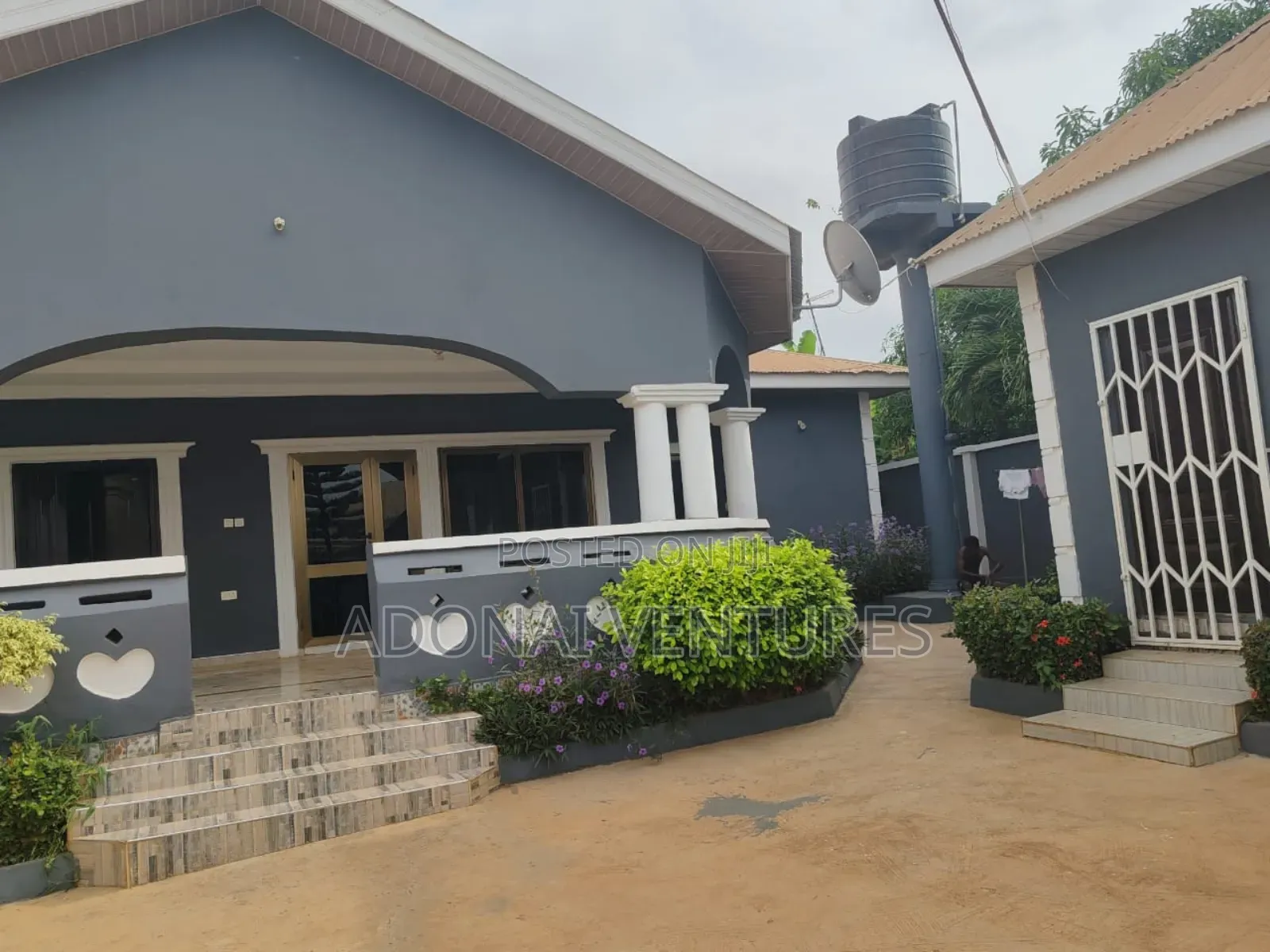 7bdrm House in Atonsu  Feyiase, Kumasi Metropolitan for sale