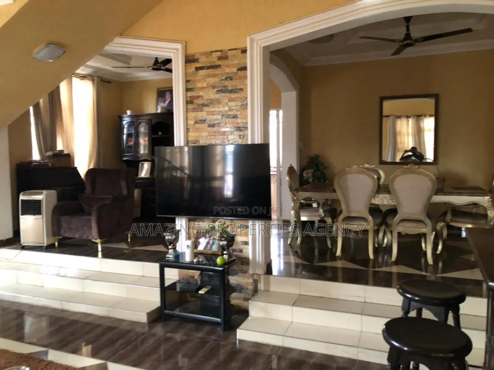 5bdrm House in Nyaniba Estate for sale