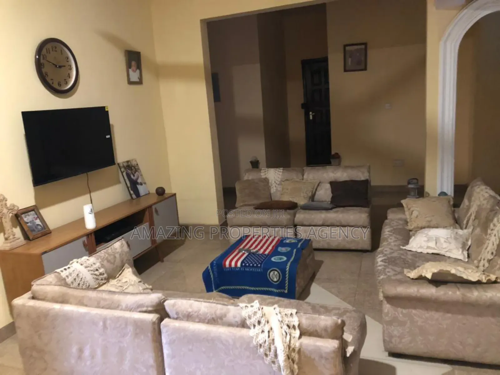 5bdrm House in Nyaniba Estate for sale