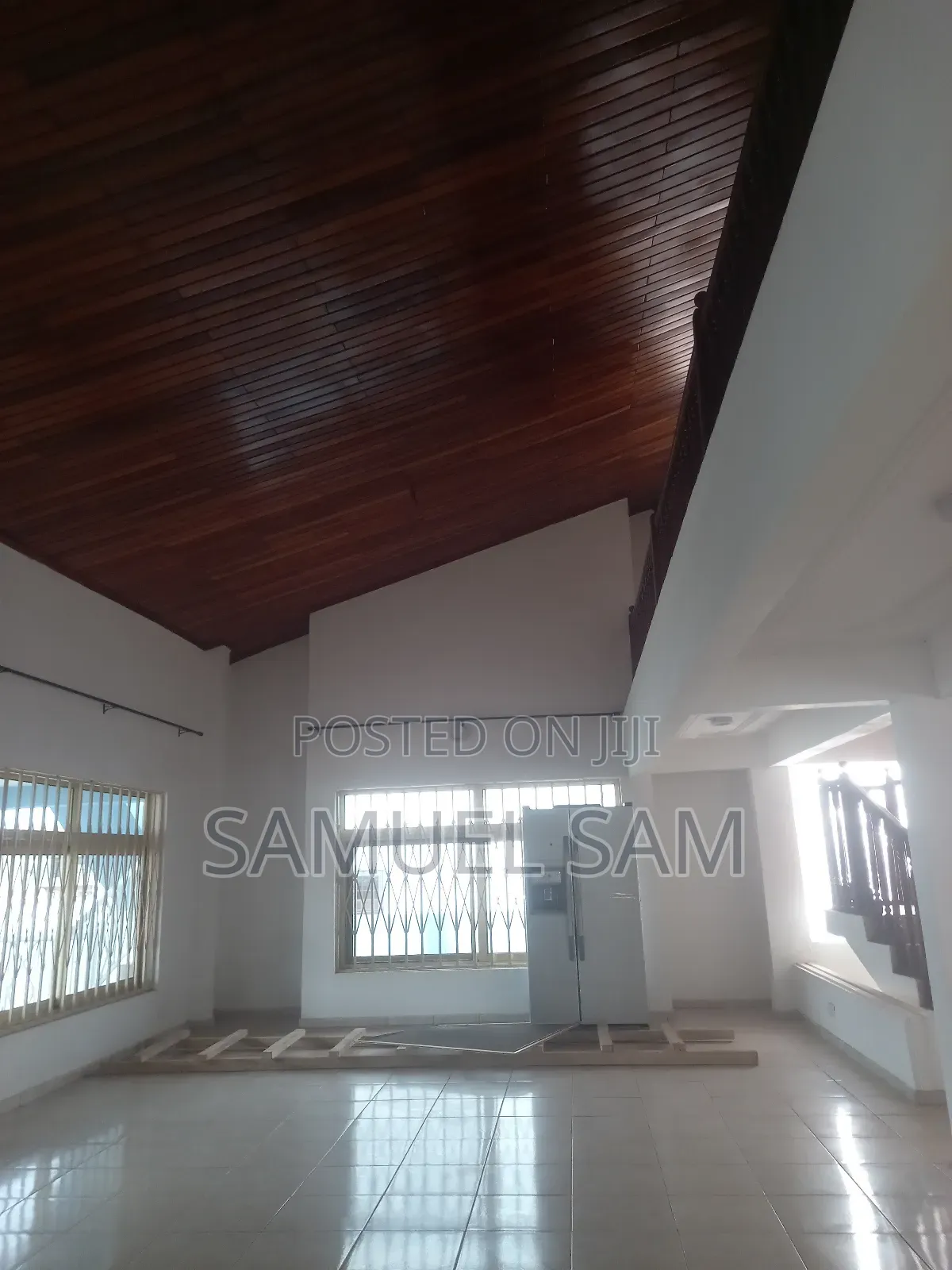 4bdrm House in Tema Sakumono Com.14 for rent