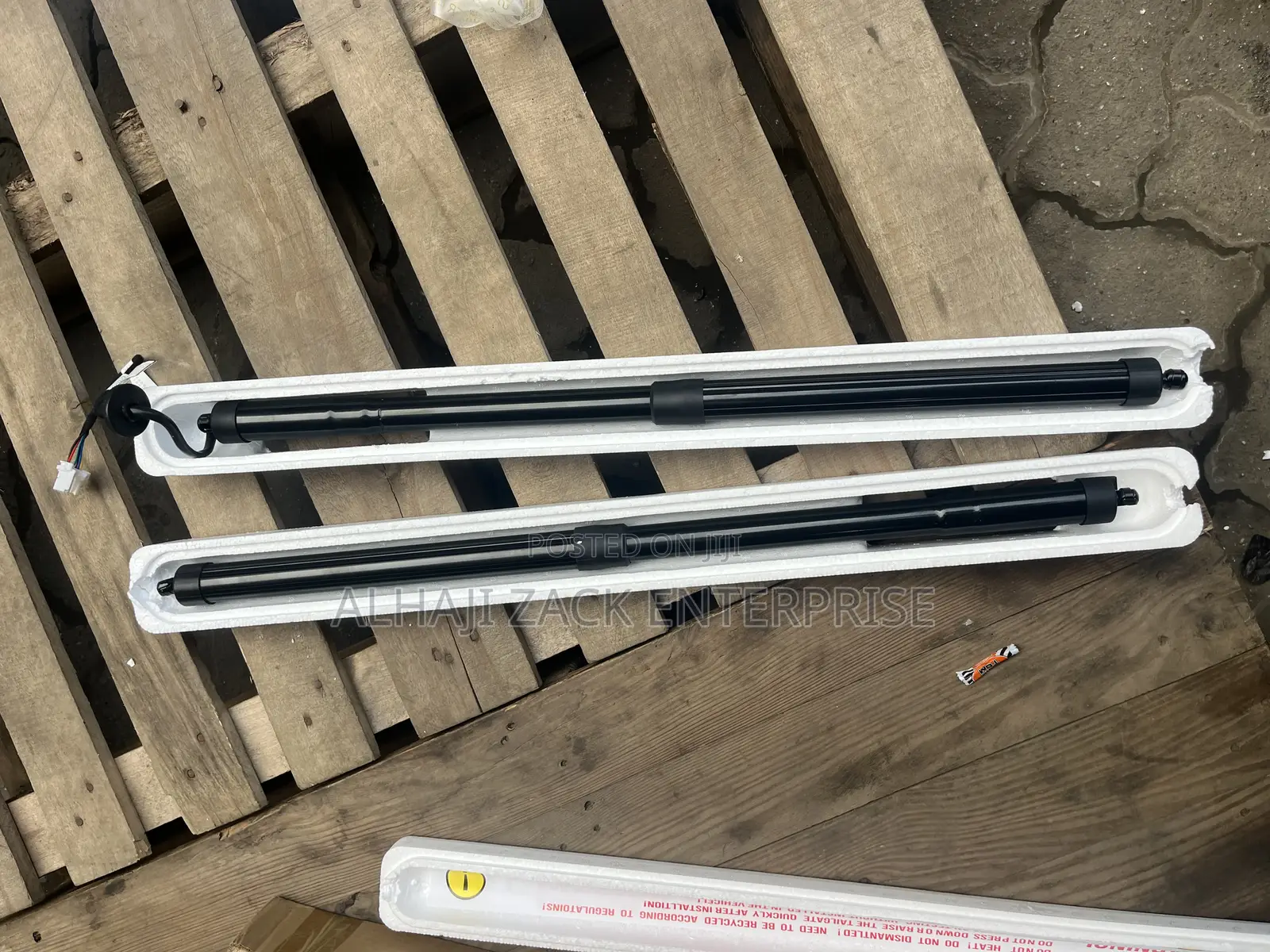 Honda CRV 2017-2022 Electronic Boot Shock