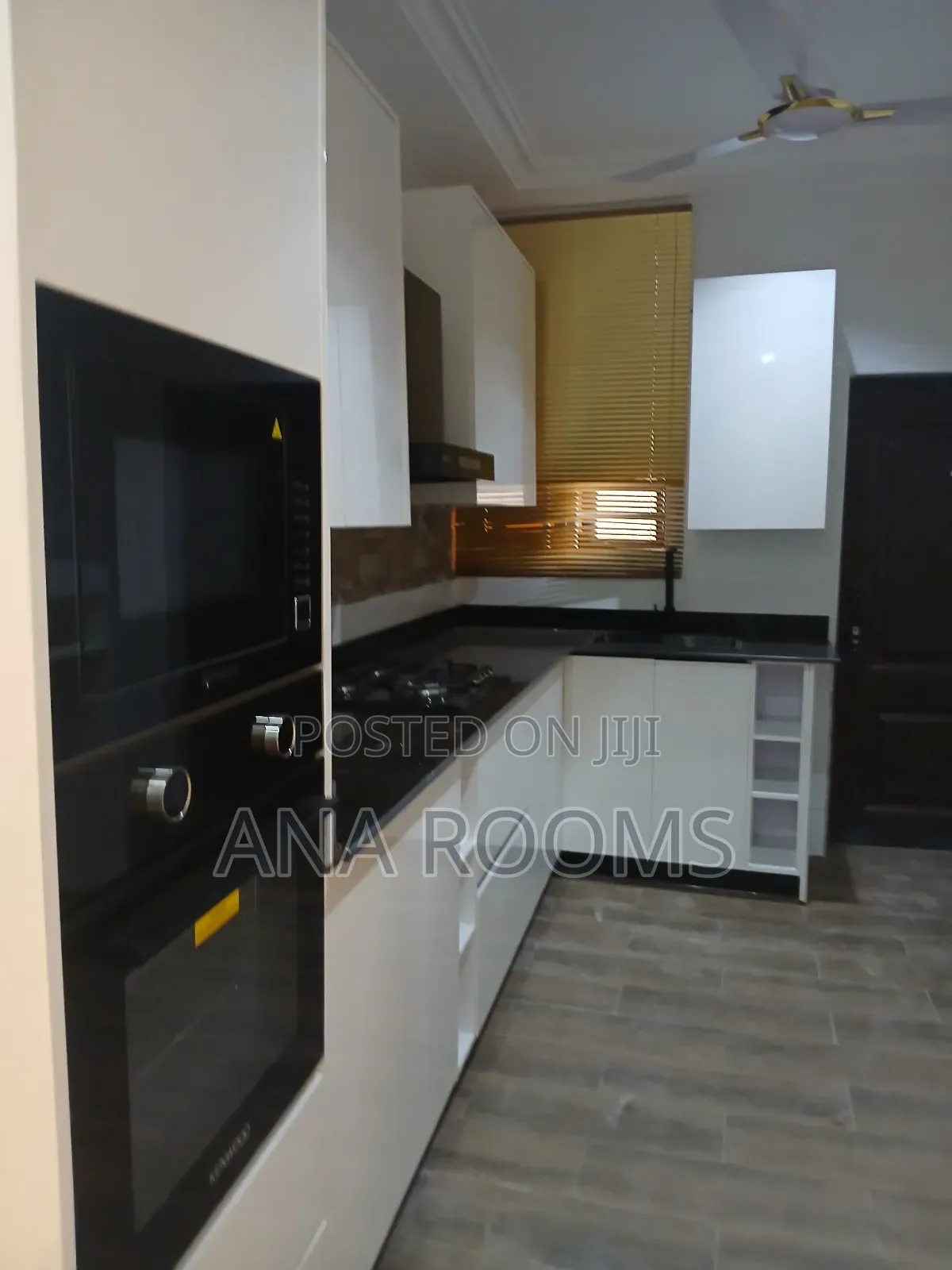 2bdrm Apartment in Community 12, Tema Metropolitan for rent