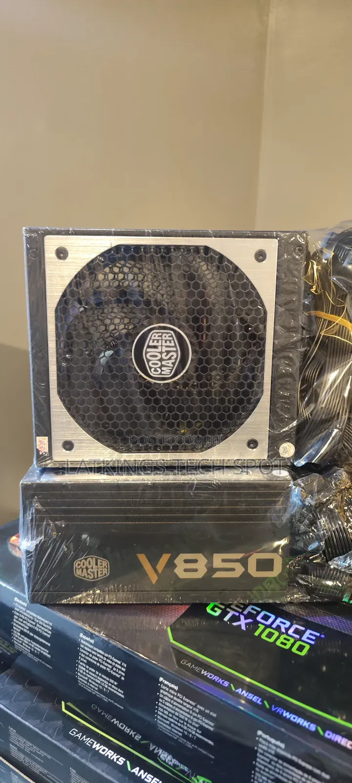 Cooler Master V850 Power Supply 80 Plus Gold.