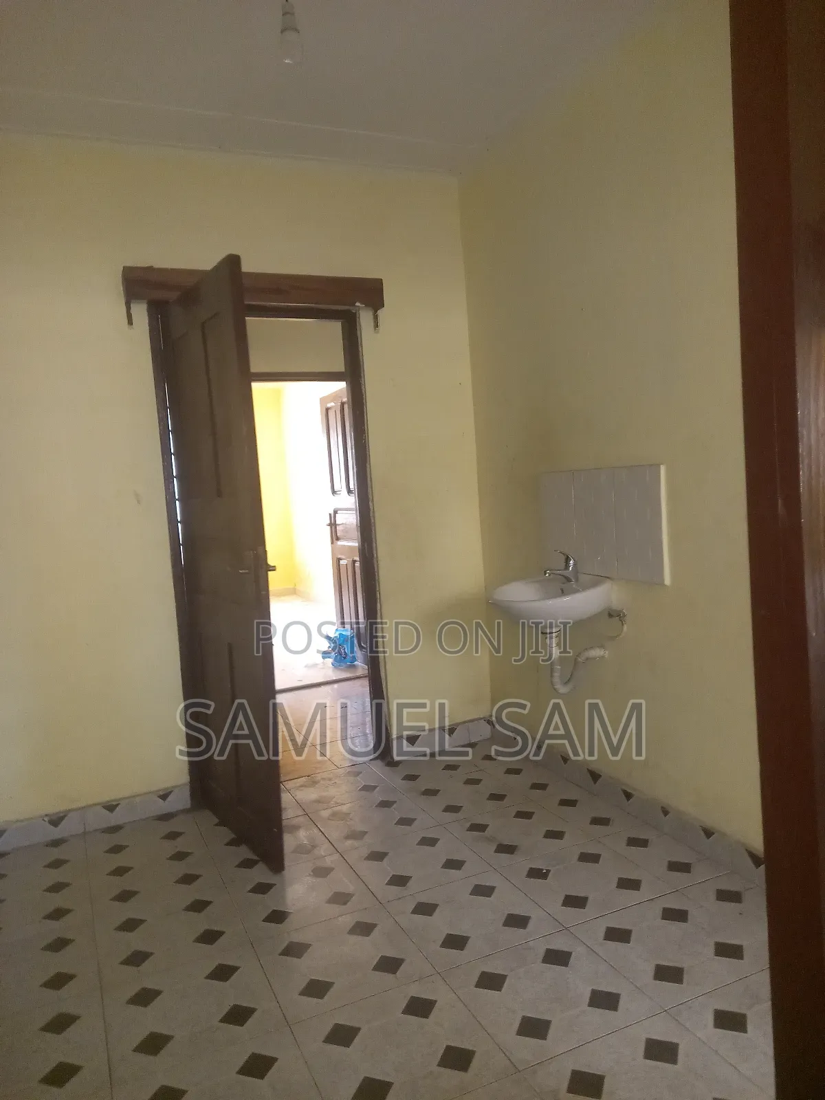 4bdrm House in Tema Community 9 for rent