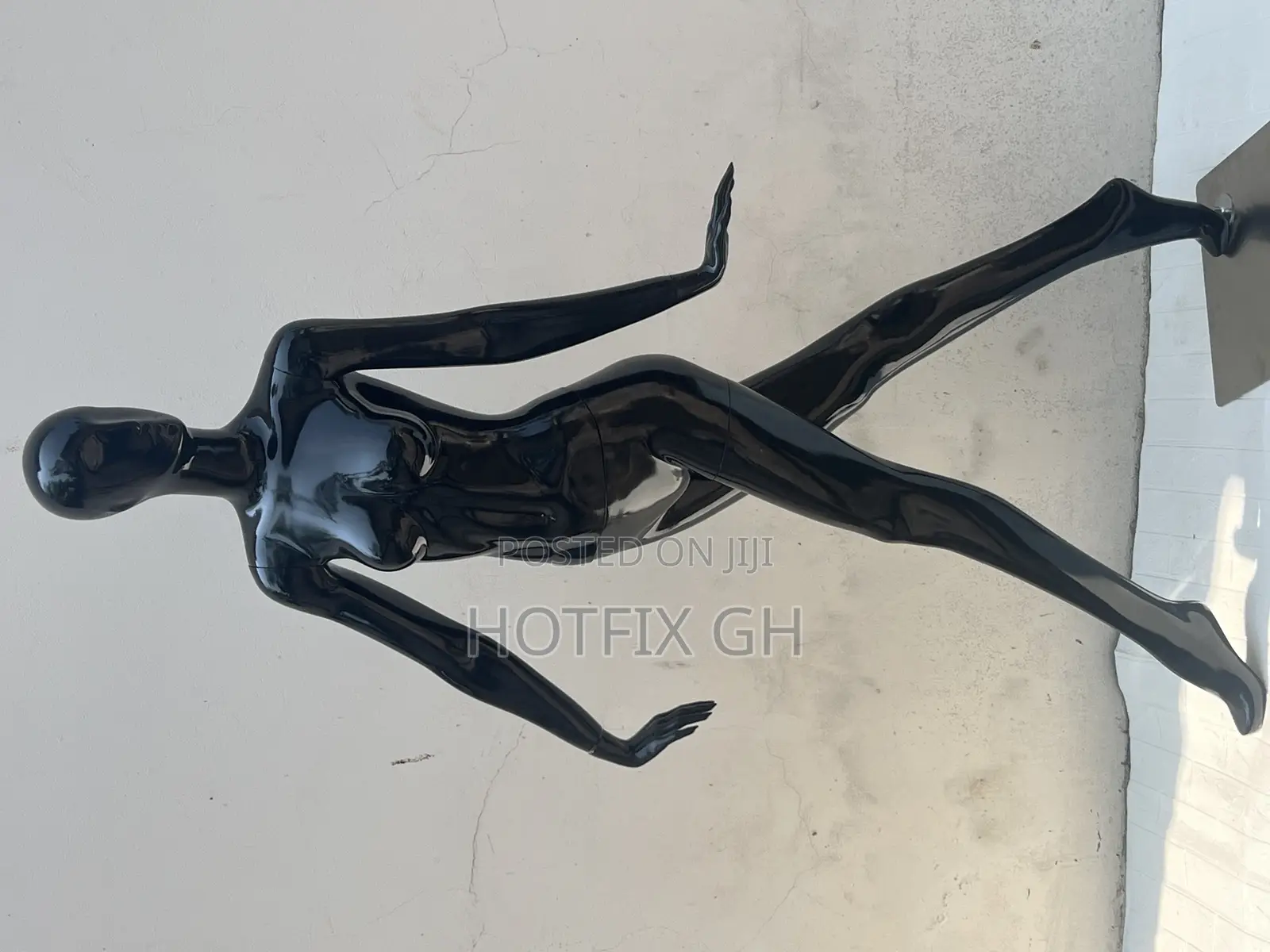 Pose Fiberglass Mannequin Available