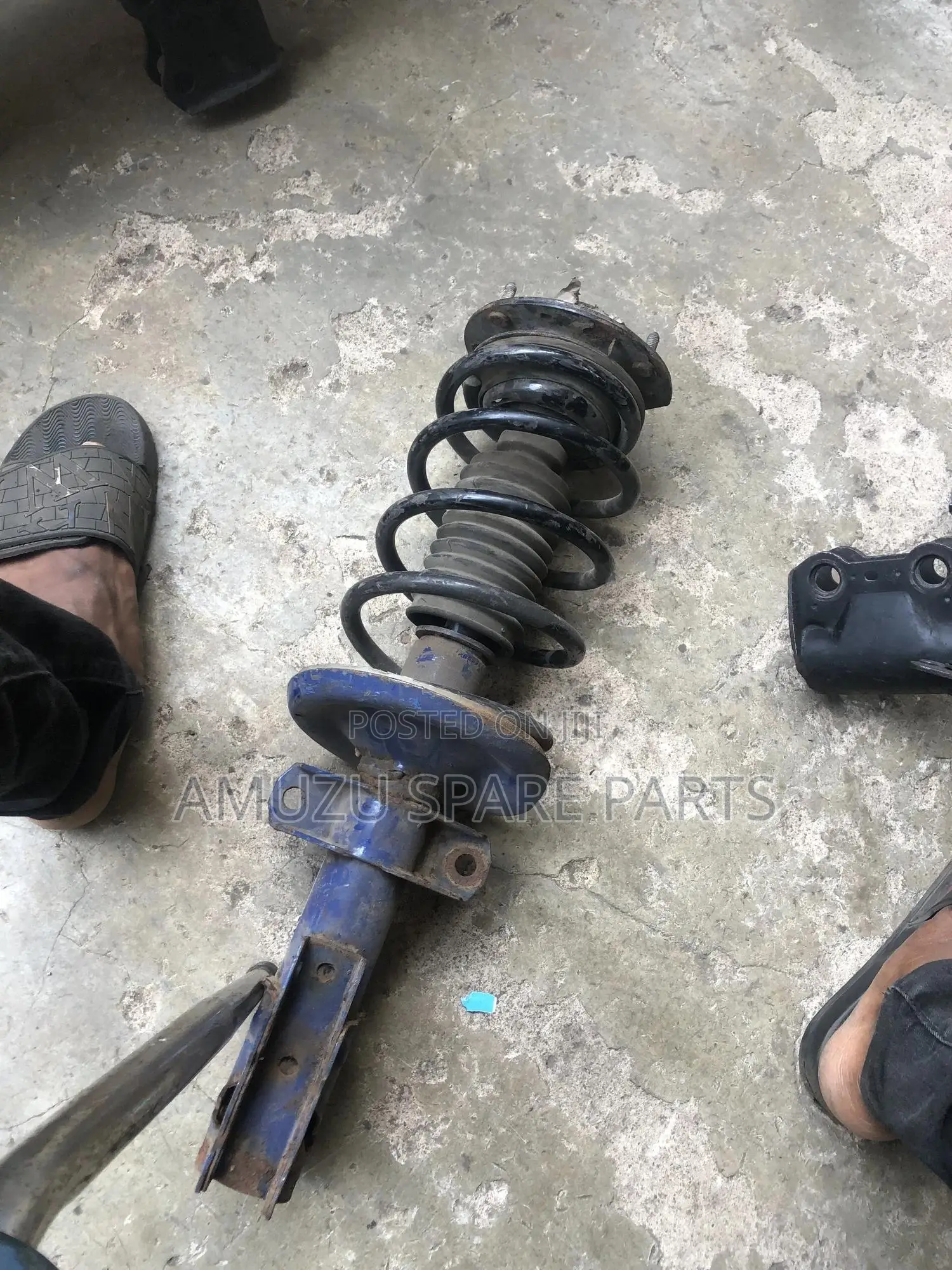 Chevrolet Cobalt HHR 2005-2010 Front Shocks