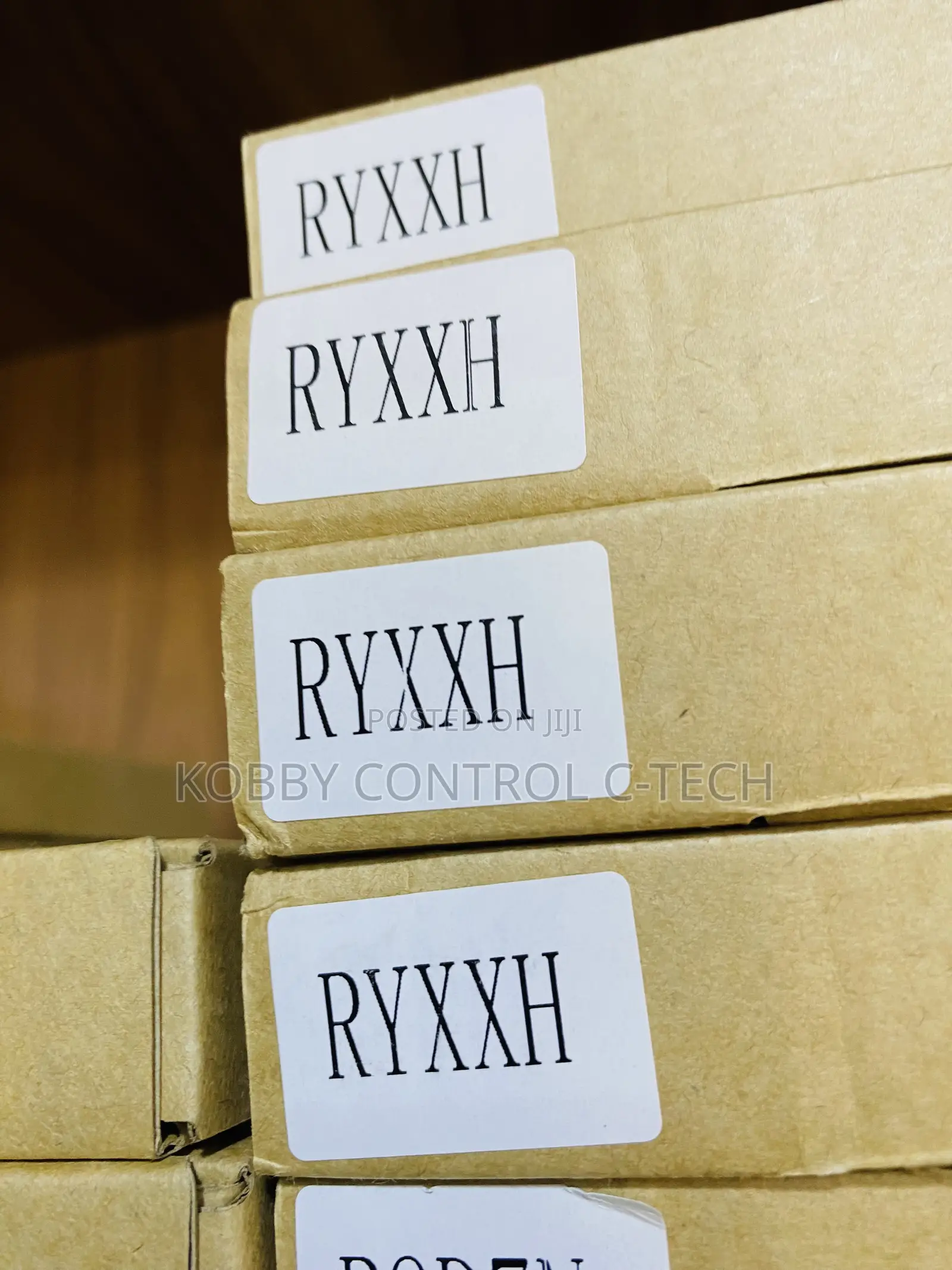Ryxxh Dell Original Laptop Inbuilt Battery Grade A