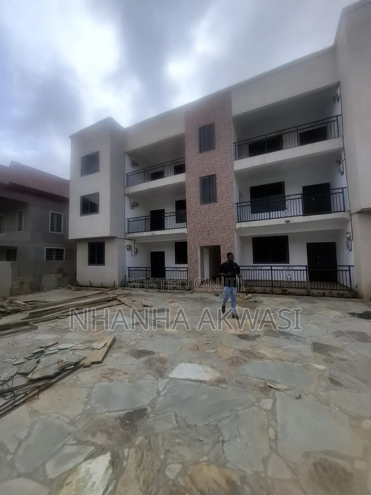 2bdrm Apartment in Klagon, Tema Metropolitan for rent
