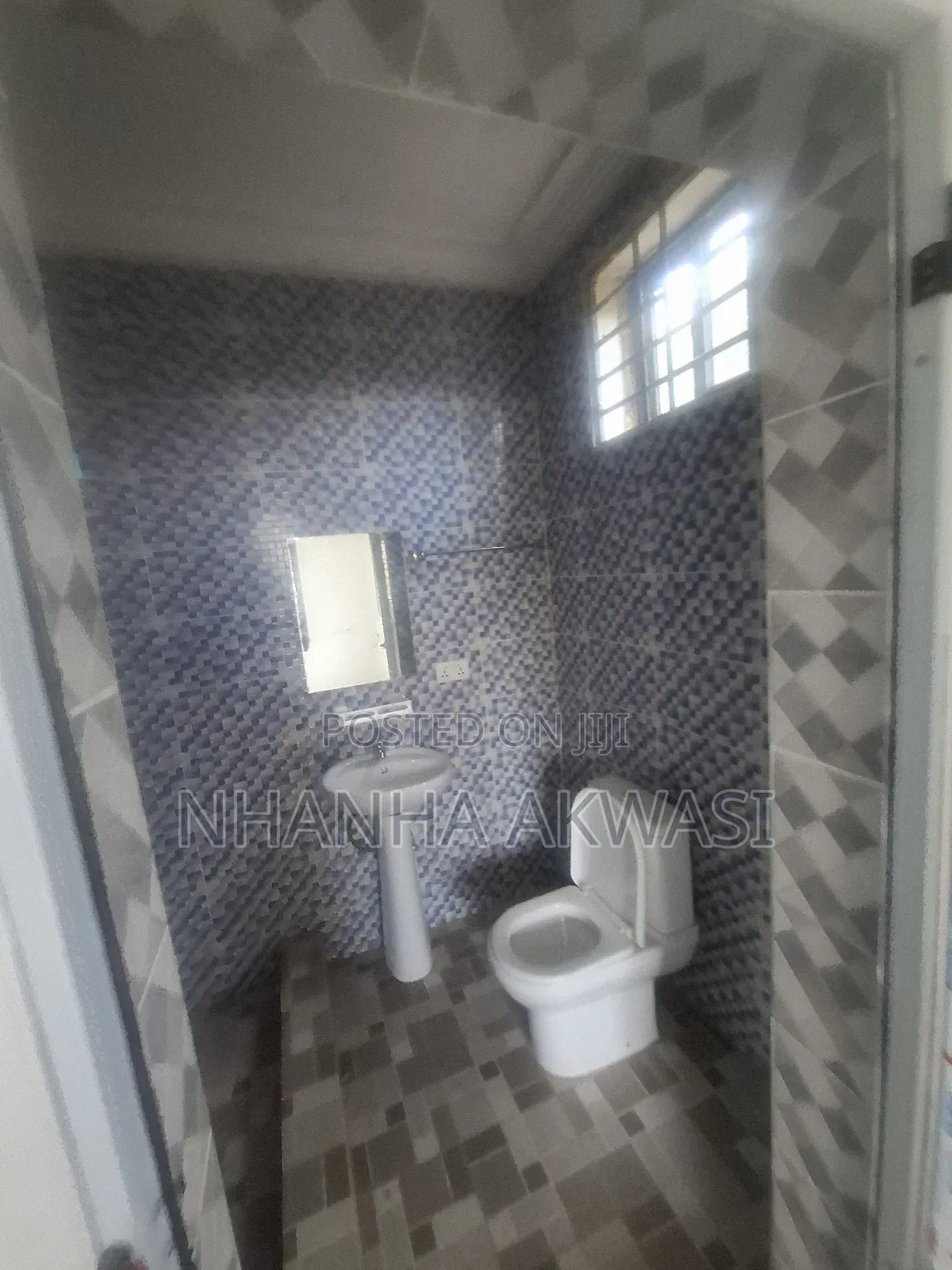 2bdrm Apartment in Klagon, Tema Metropolitan for rent