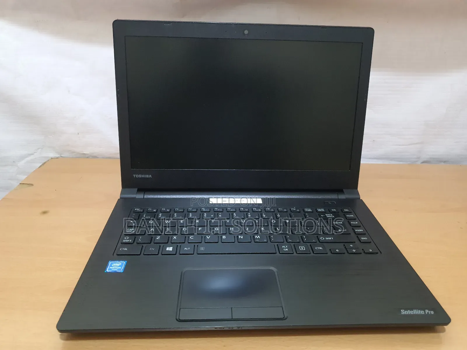 Laptop Toshiba Satellite Pro B40 4GB Intel Pentium SSD 128GB