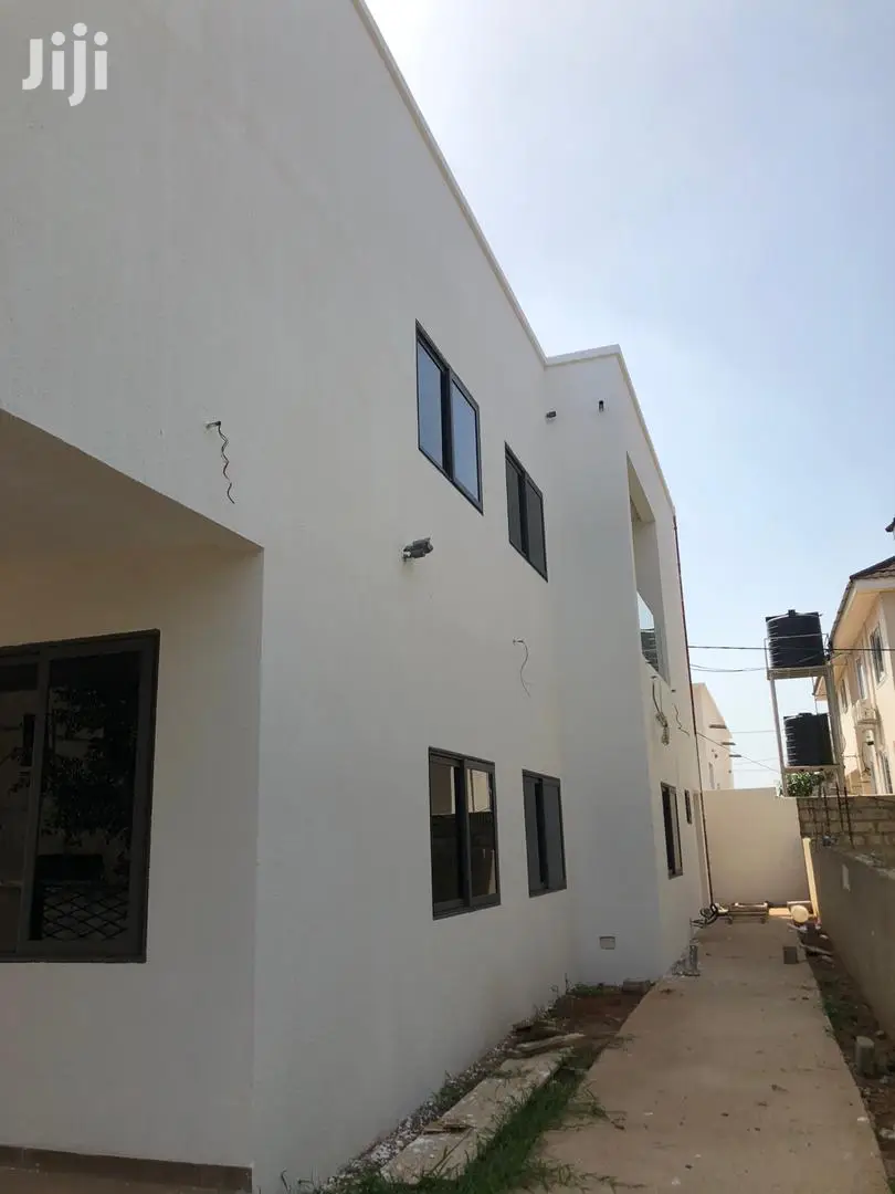 4bdrm Duplex in Awutu Senya East Municipal for sale