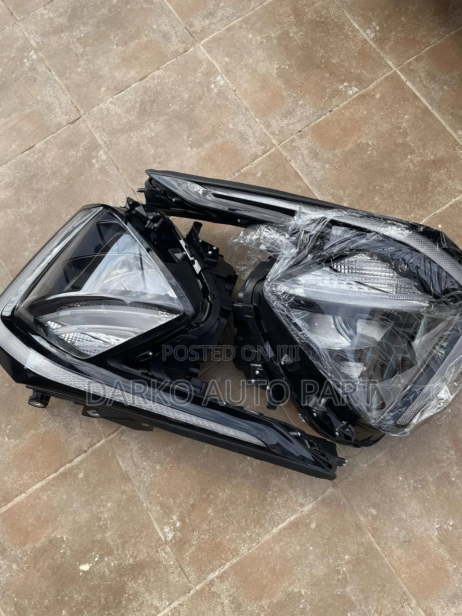 Kia Sportage 2020-2024 Headlights Available