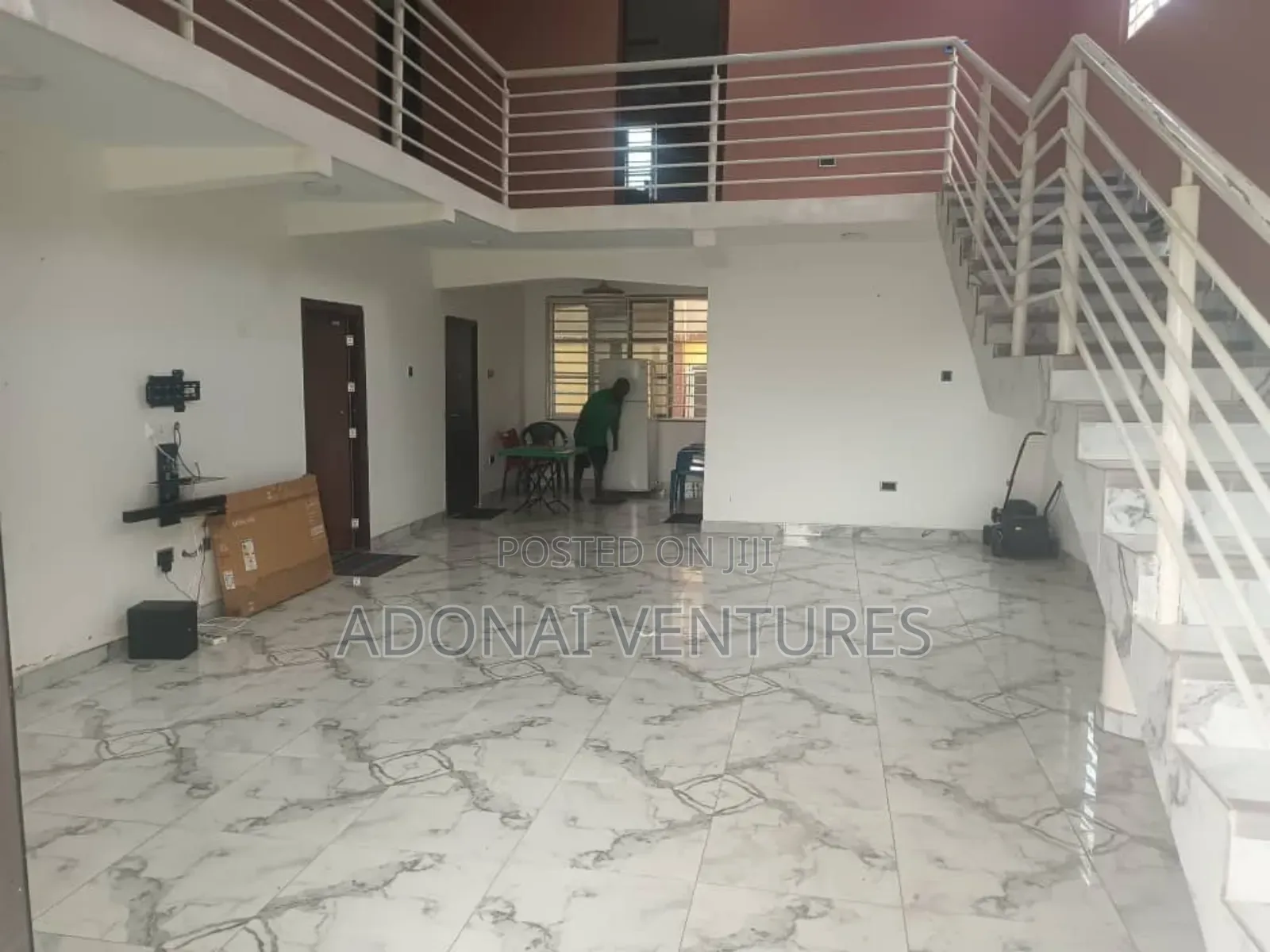 5bdrm House in Abuakwa D K C, Kumasi Metropolitan for sale