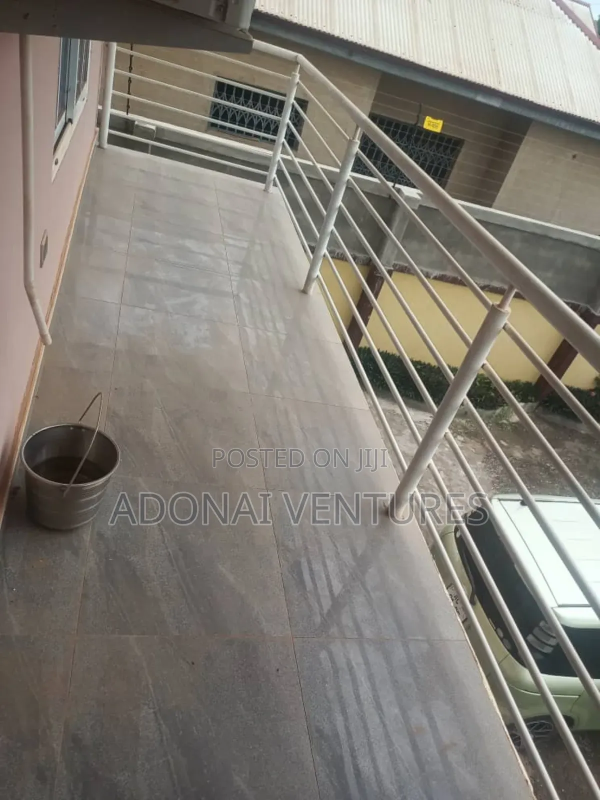 5bdrm House in Abuakwa D K C, Kumasi Metropolitan for sale
