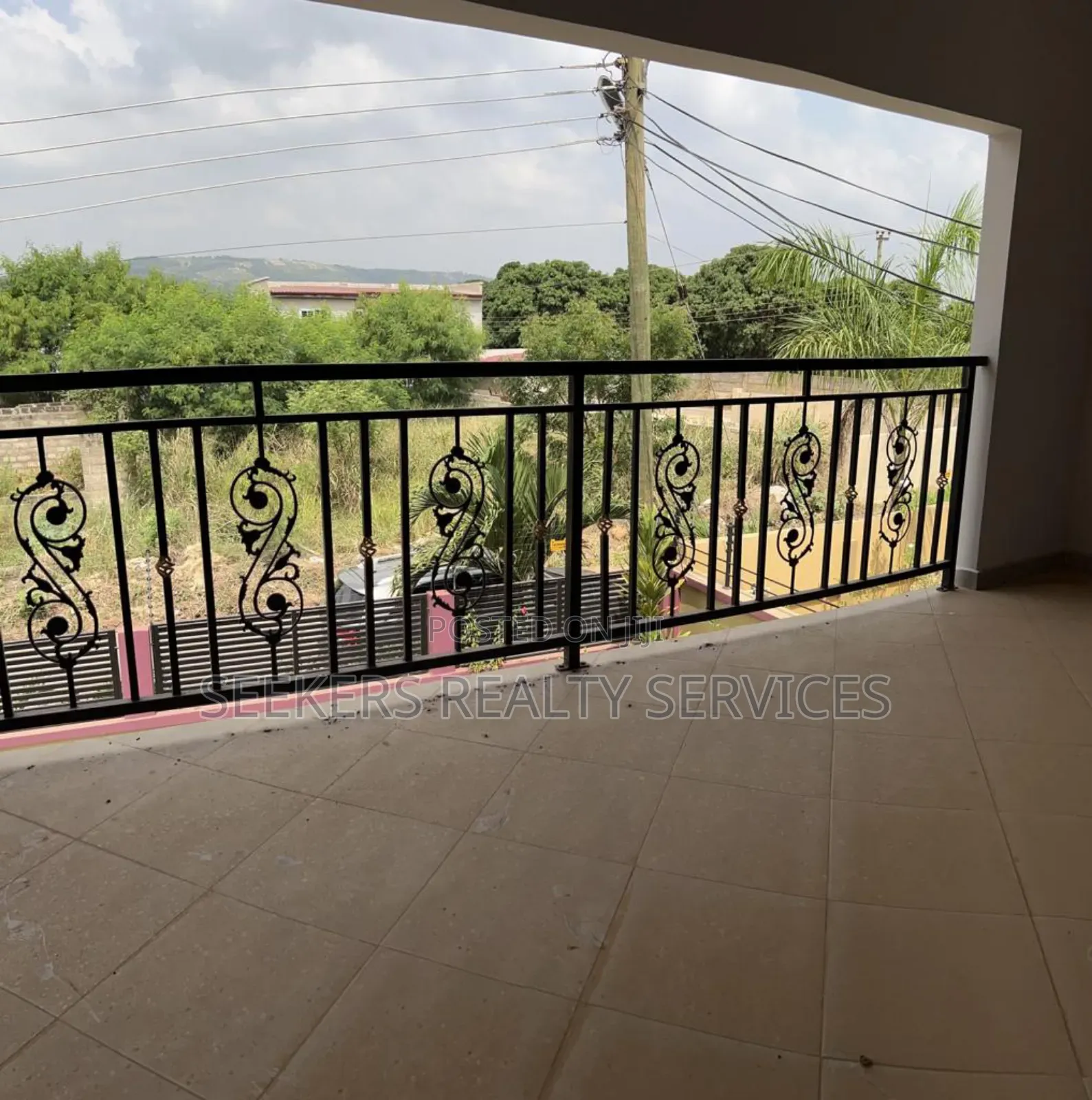 4bdrm House in Seekers Realty, Adenta for sale