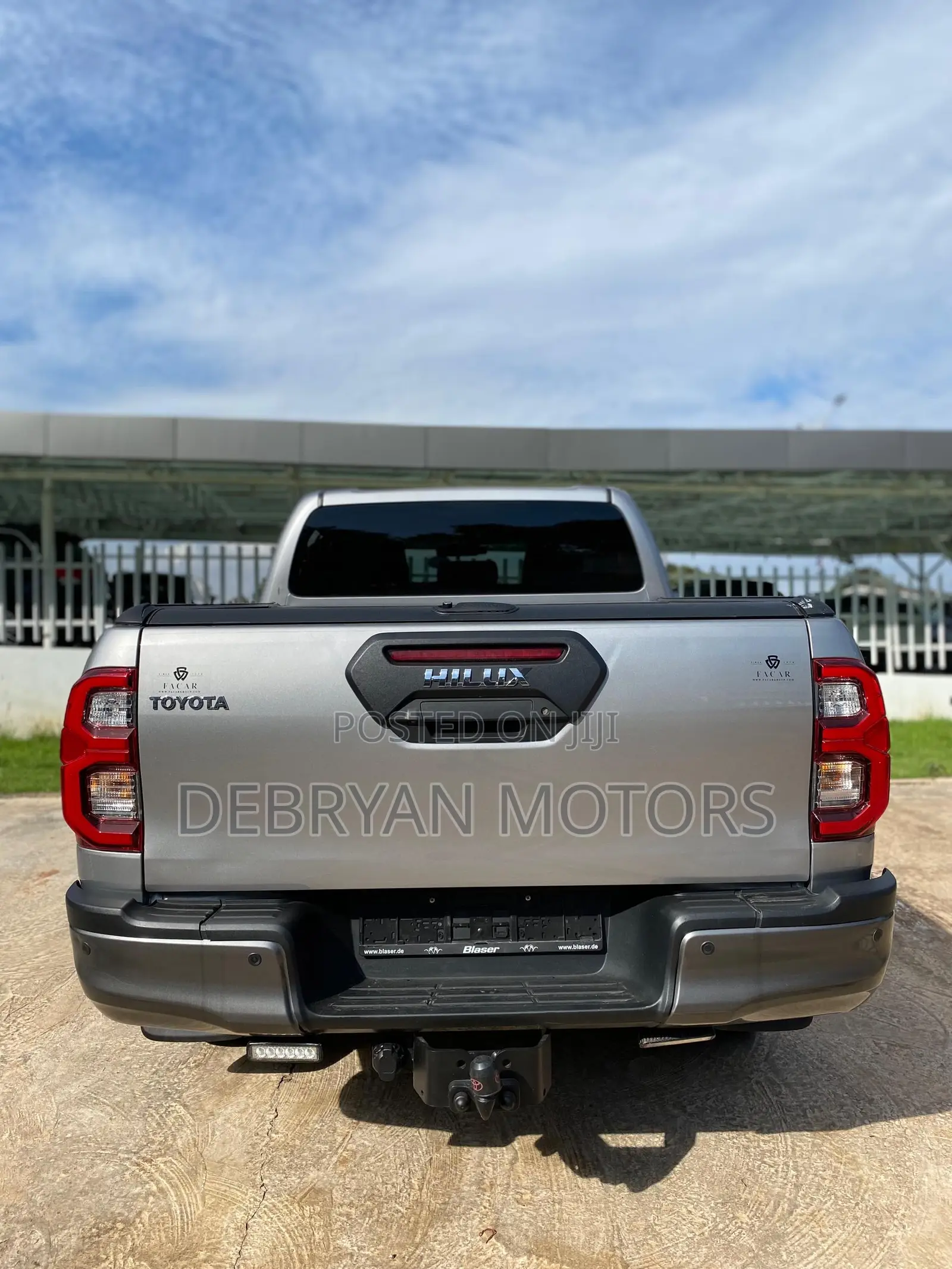 Toyota Hilux Revo Double Cab Deisel 2.4 AWD 2021 Silver