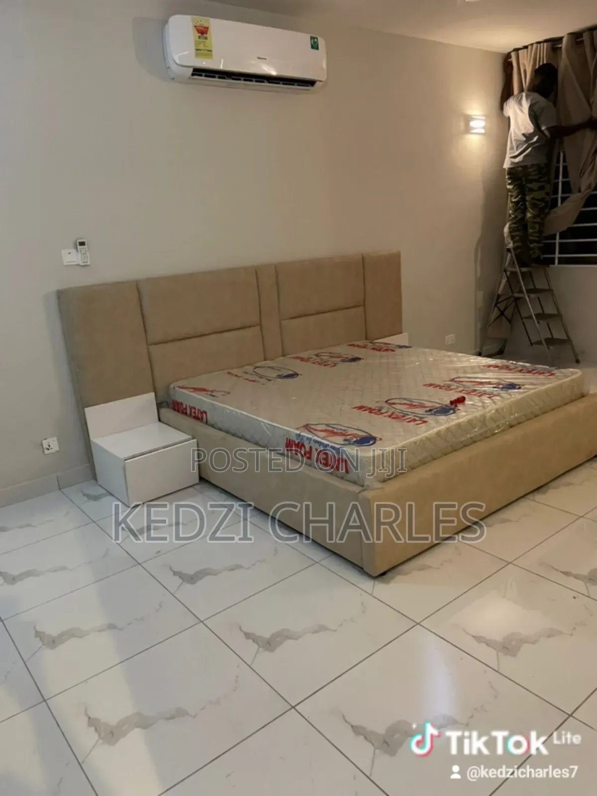 Queen Size Bed and Bed Frame With Side Drawer