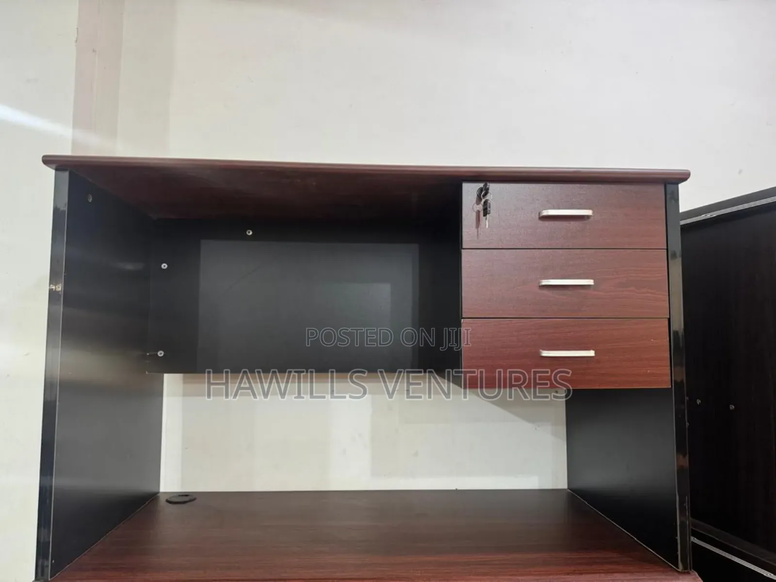 Office Table /Desk