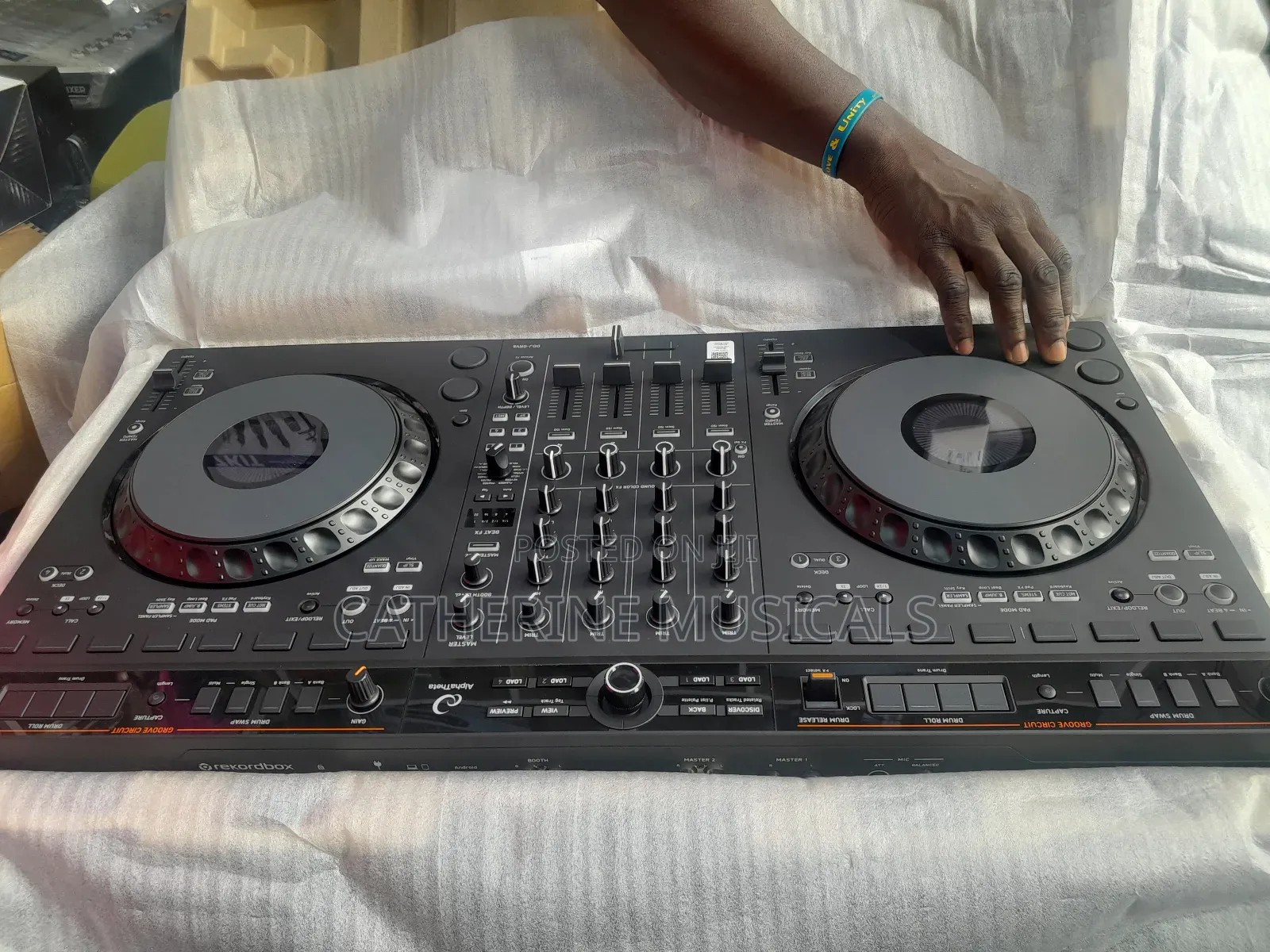 Dj Mixer DDJ-GRV 6
