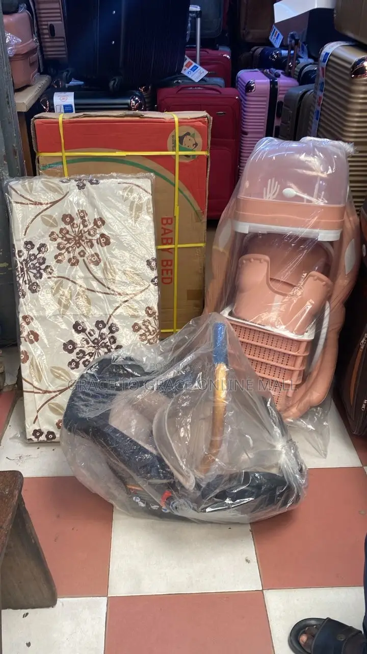 Baby Cot, Car Seater and Bathset With Stand