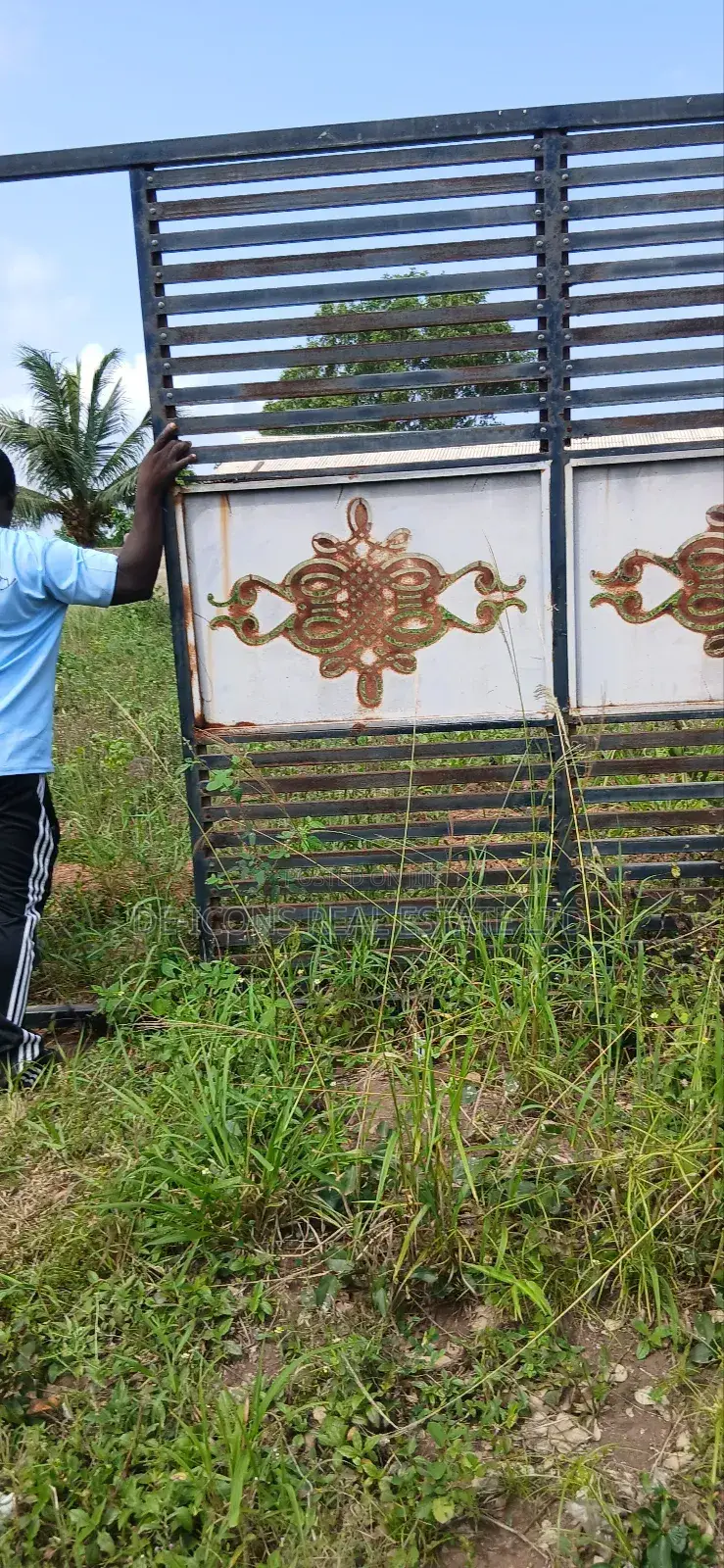 Full Plot Fenced in Kasoa Dawa Near the Sea for Dale