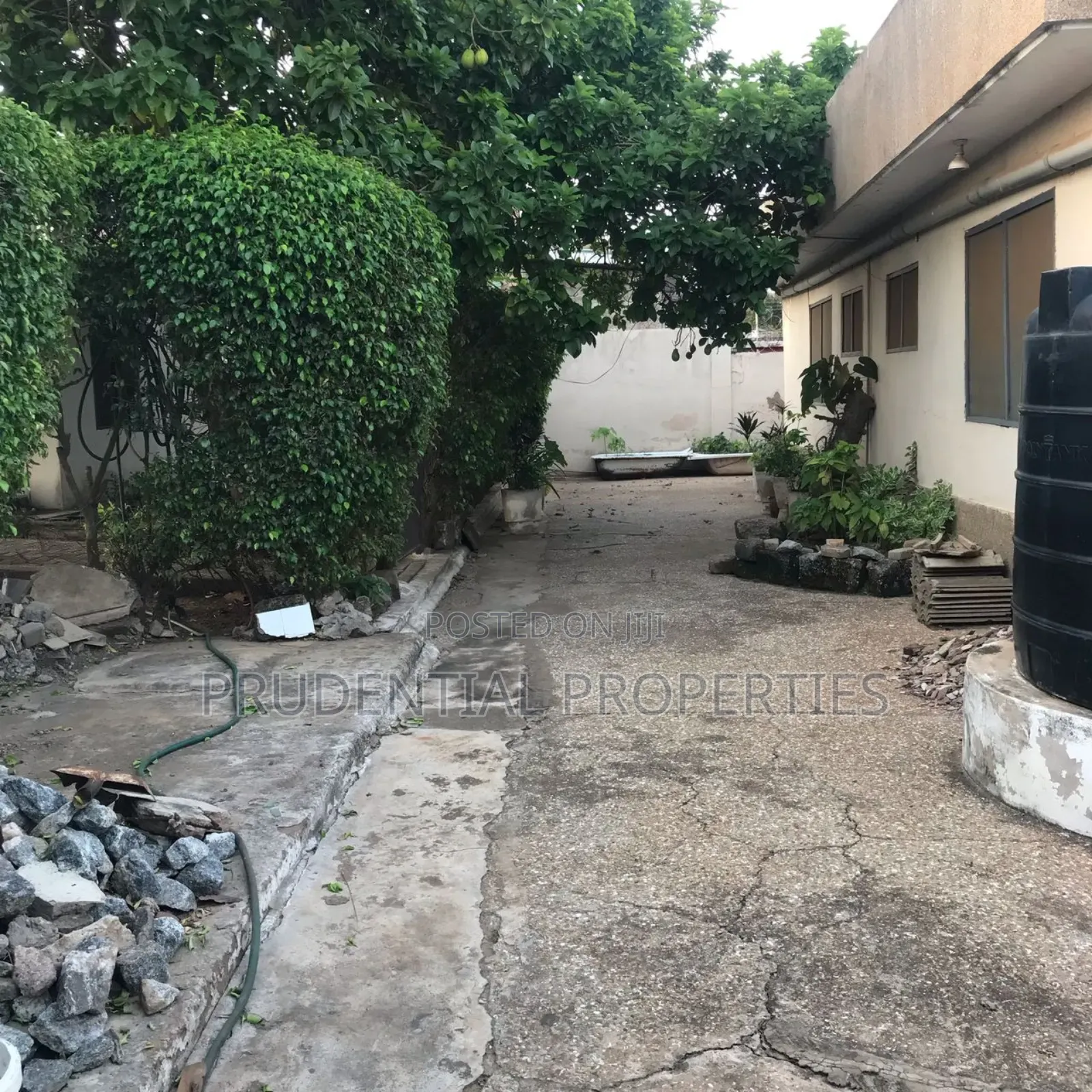 4bdrm House in Dansoman for sale