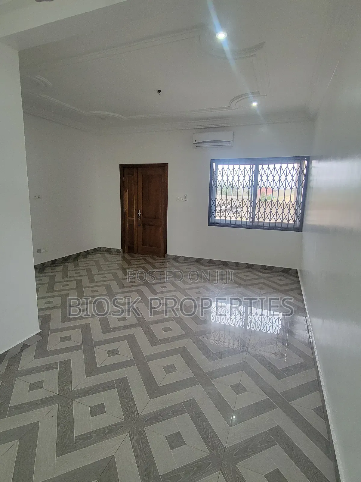 2bdrm Apartment in Biosk Properties, Malejor for rent