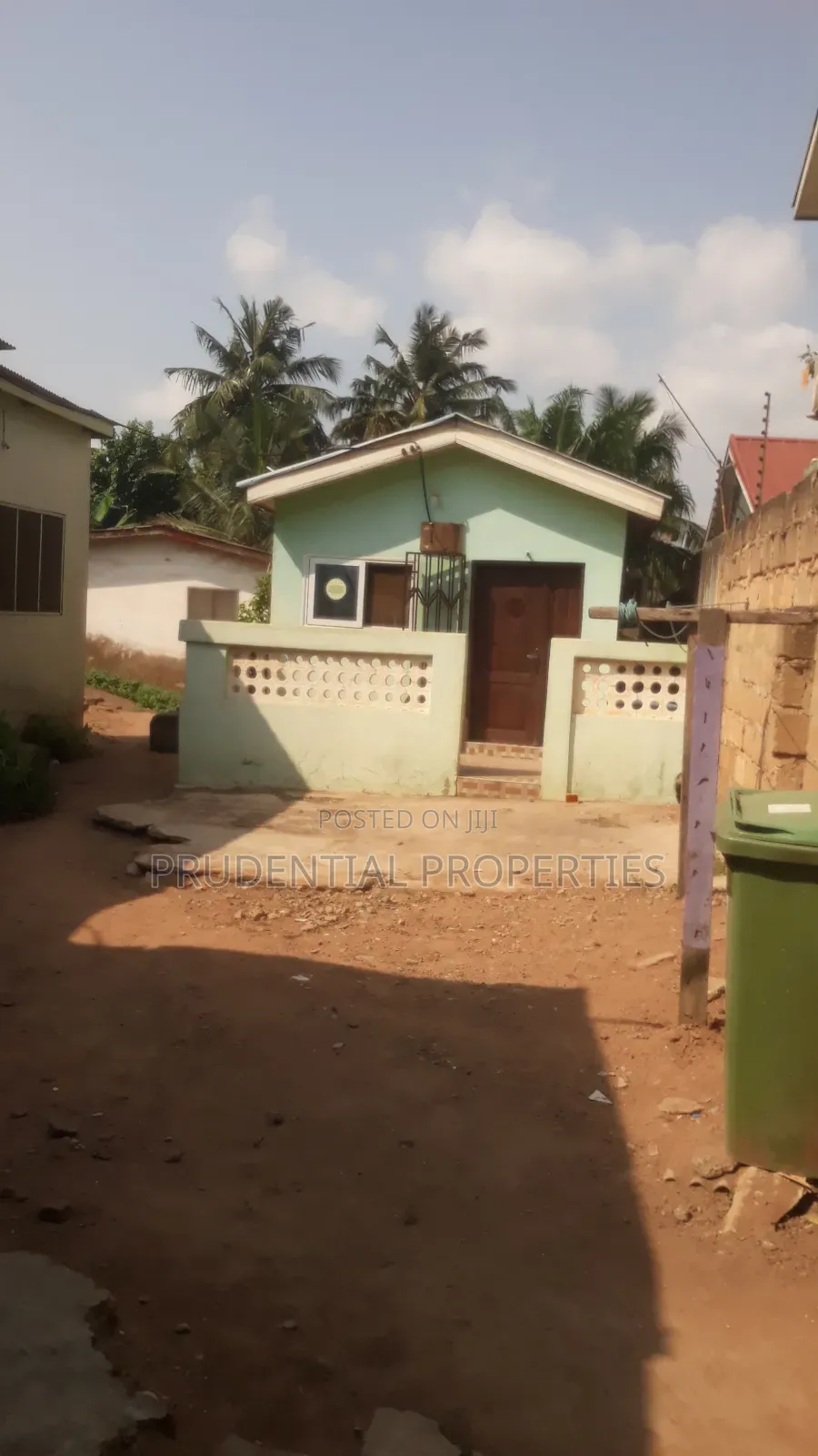3bdrm House in Achimota for sale