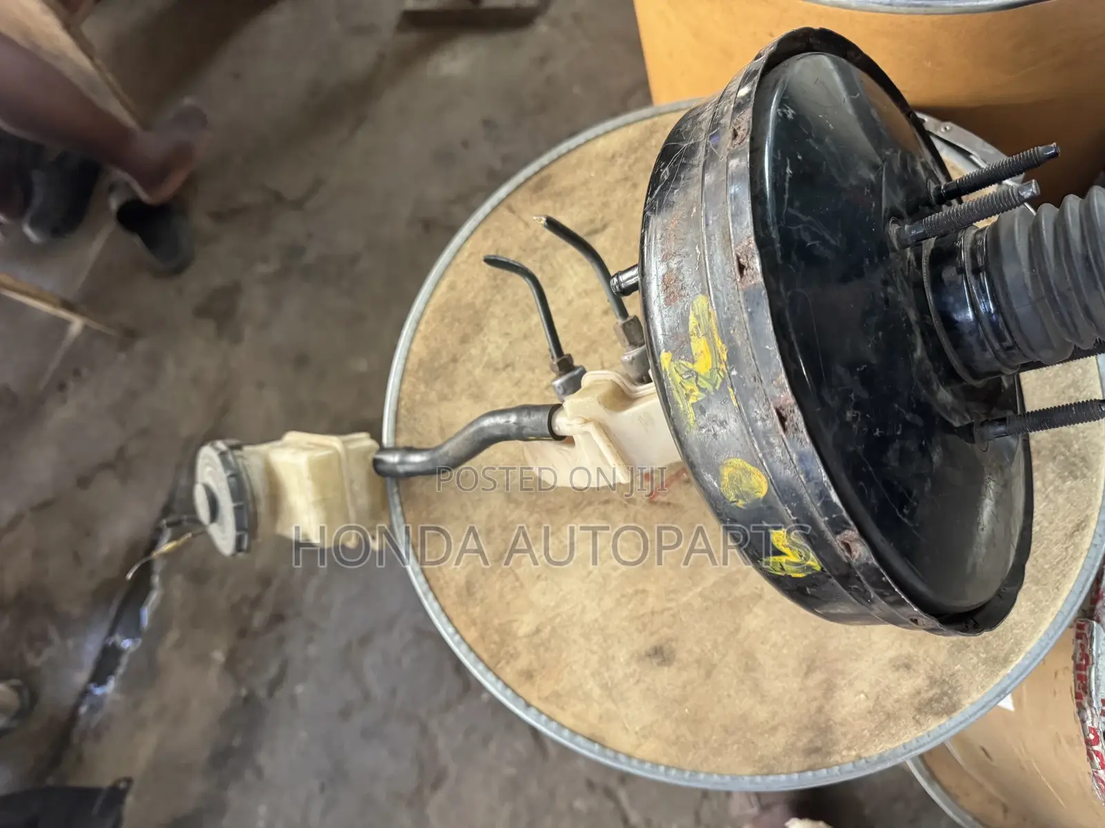 Honda HRV 2016 Brake Port.
