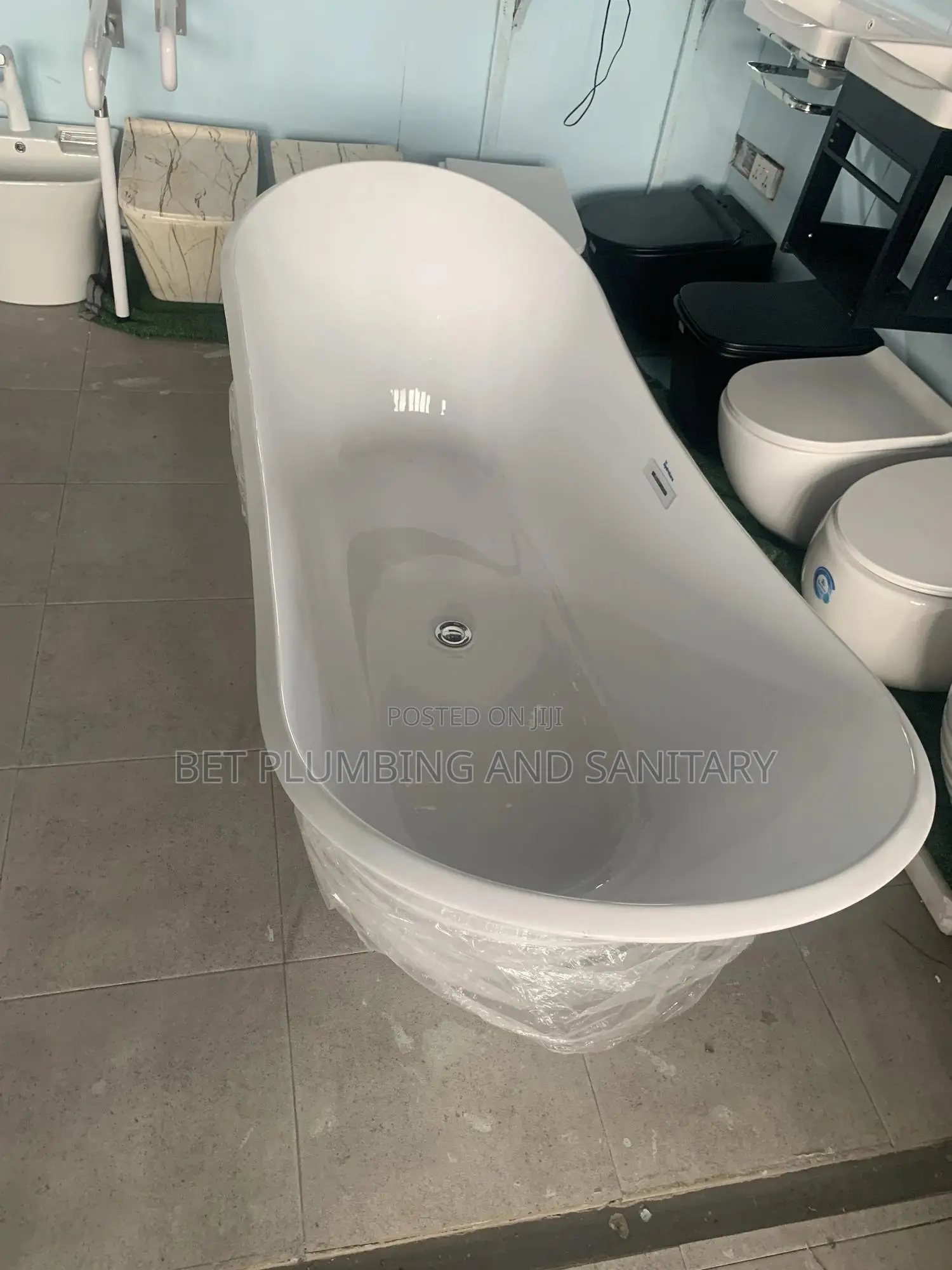 Jacuzzi Bathtub Complete_
