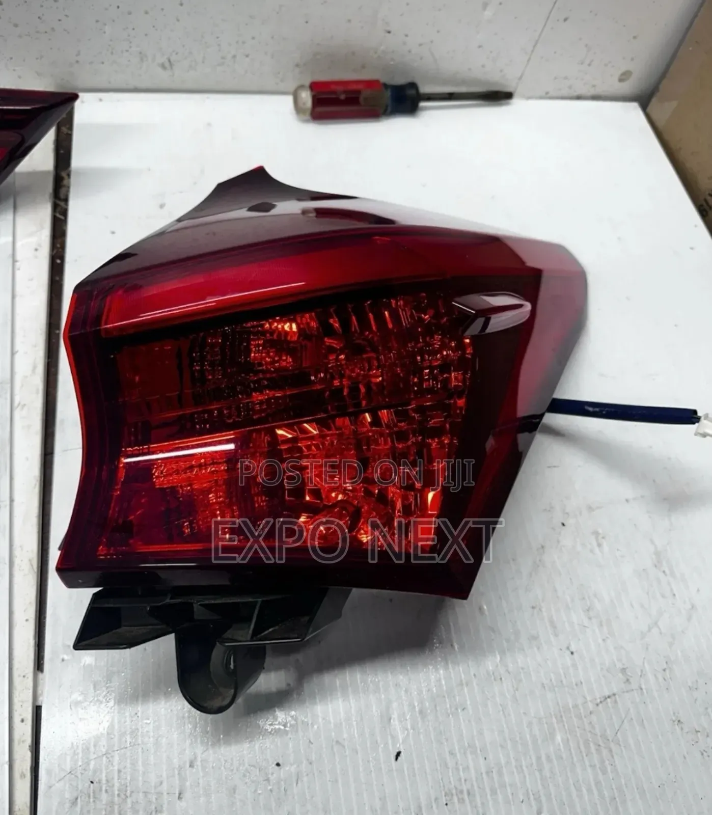 2016-2018 Toyota Corolla Scion Im Passenger Right Tail Light