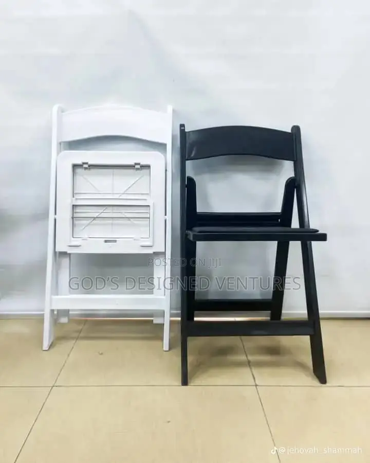 Modern and Solid Event Chair