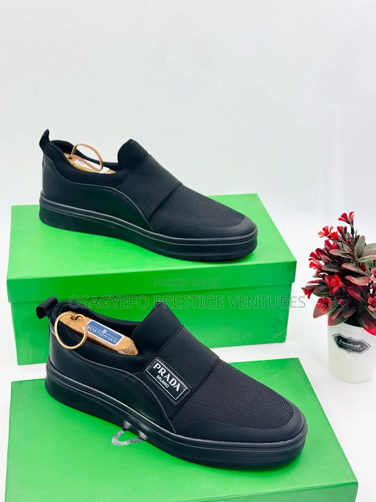 *Prada All Black* _______