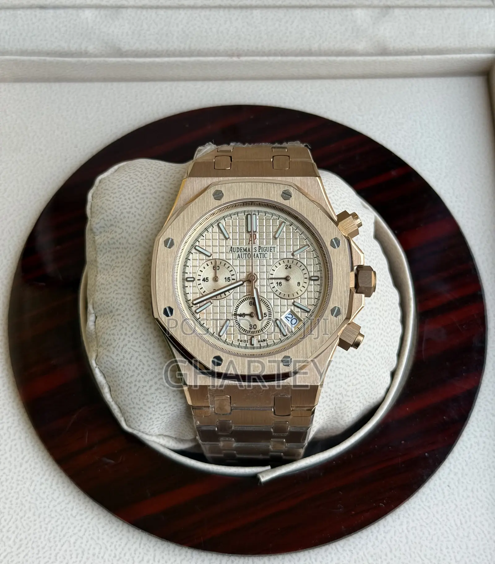 Audemars Piguet Royal Oak Chronograph – Rose Gold Elegance