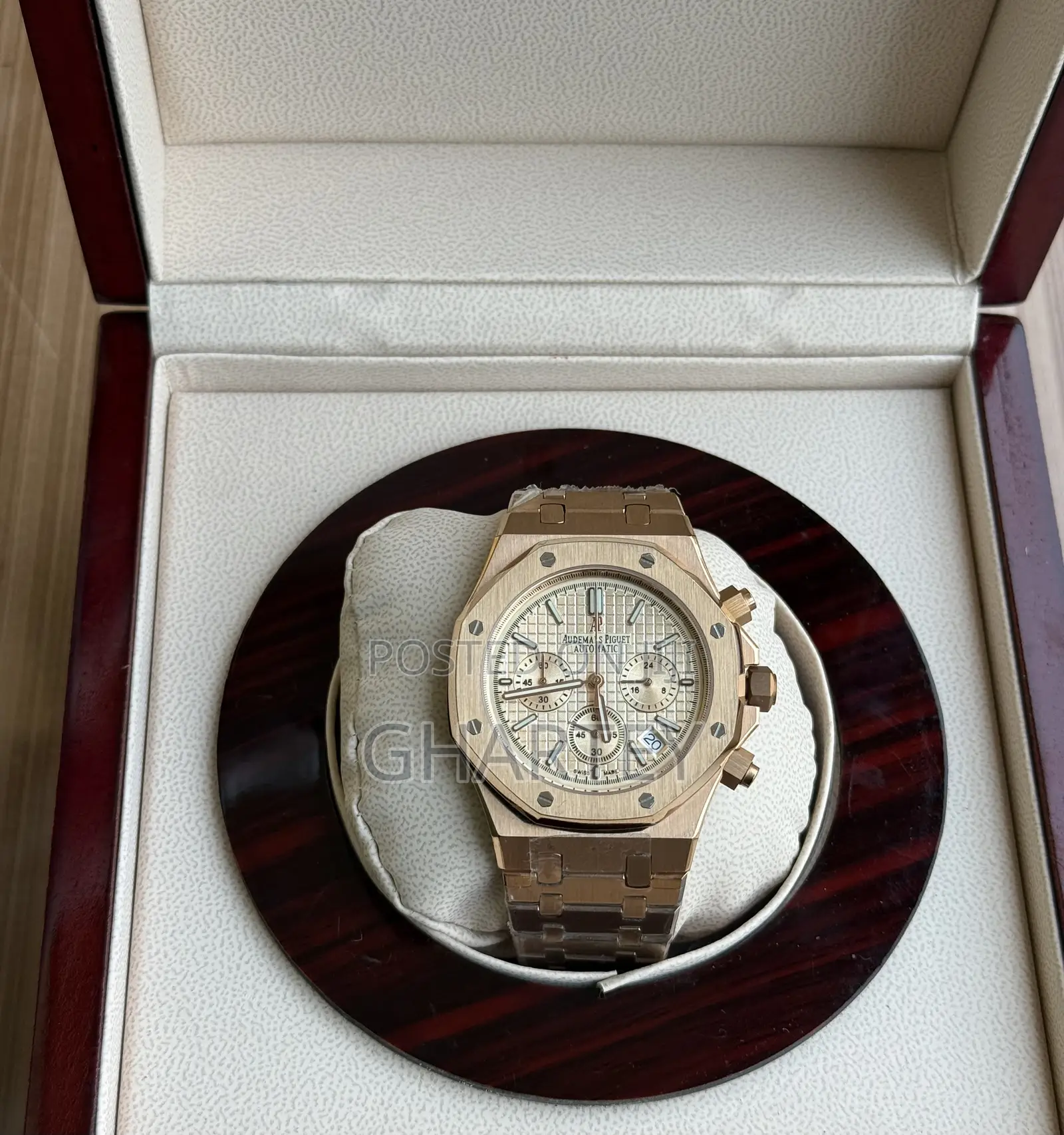 Audemars Piguet Royal Oak Chronograph – Rose Gold Elegance