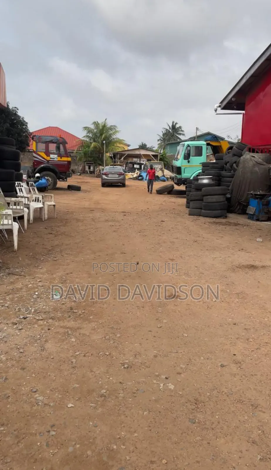 2 And Half Plot Spintex Main Road