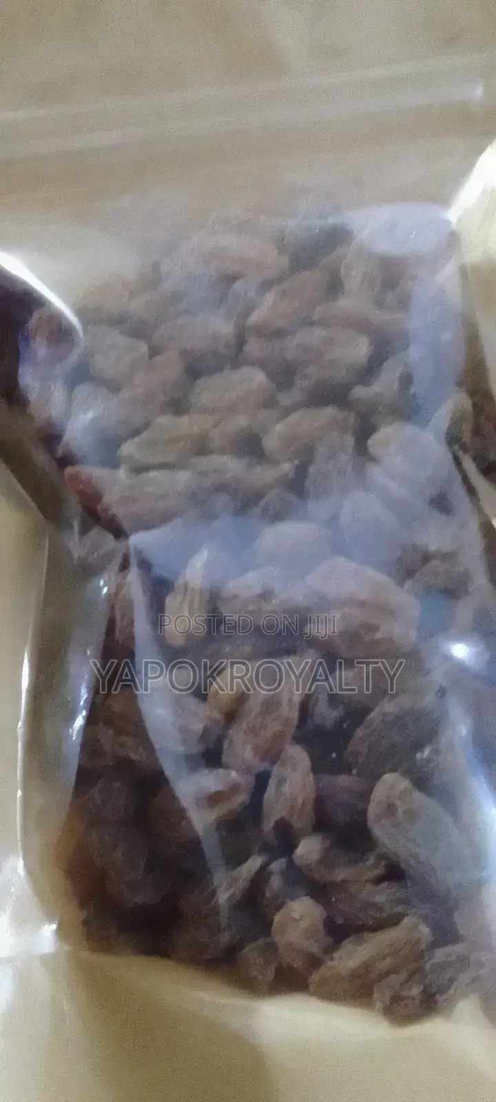 Brown Raisins