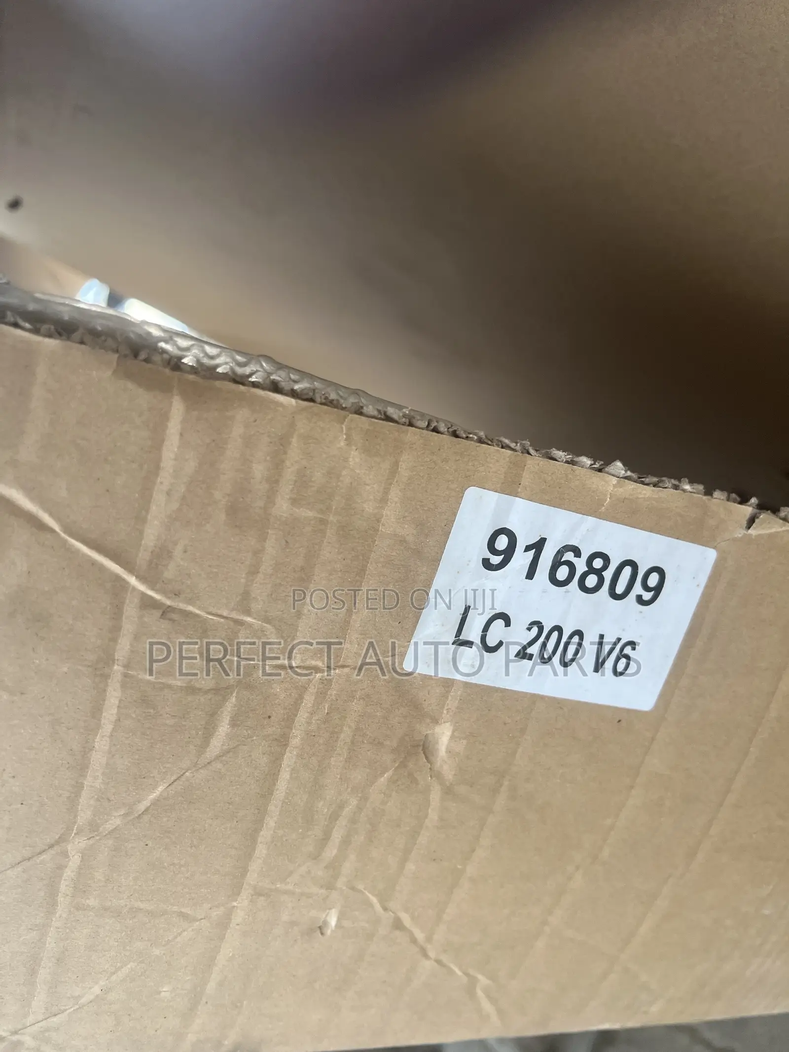 Landcruiser 200 V6 and V8 Radiator/ Water Tank