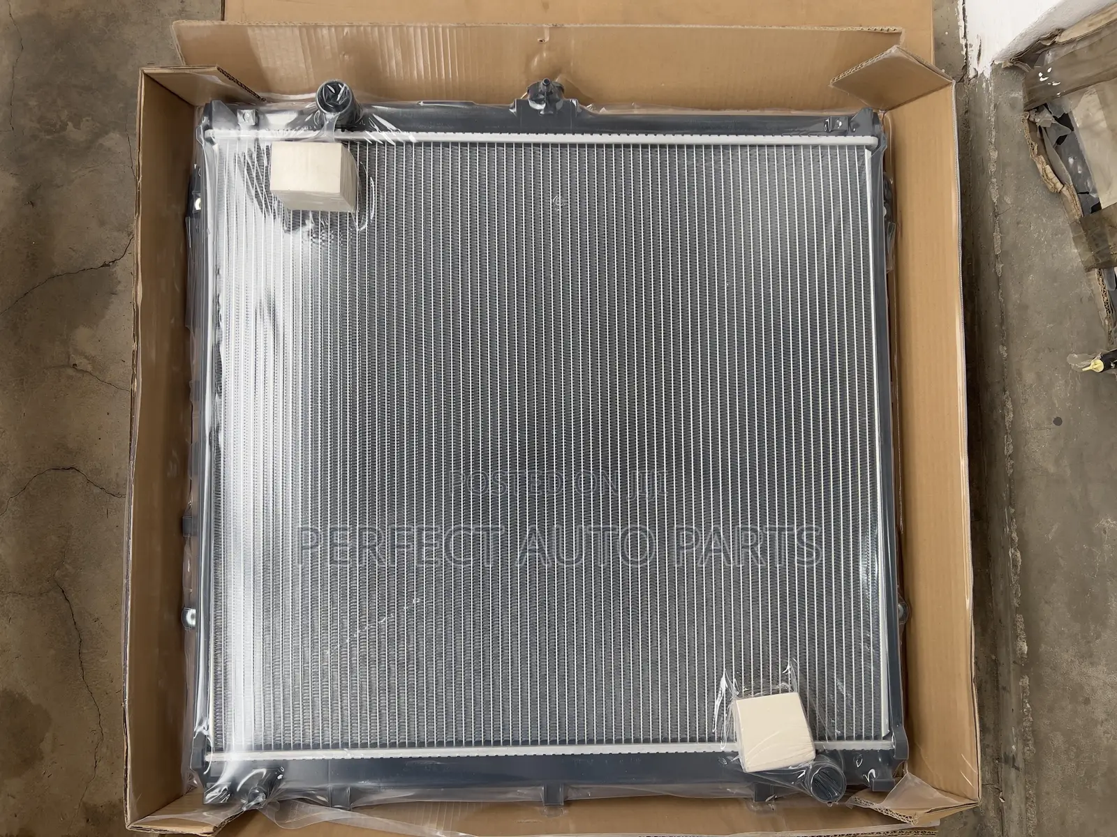 Toyota Sequoia and Tundra 2008 Radiator/ Water Tank