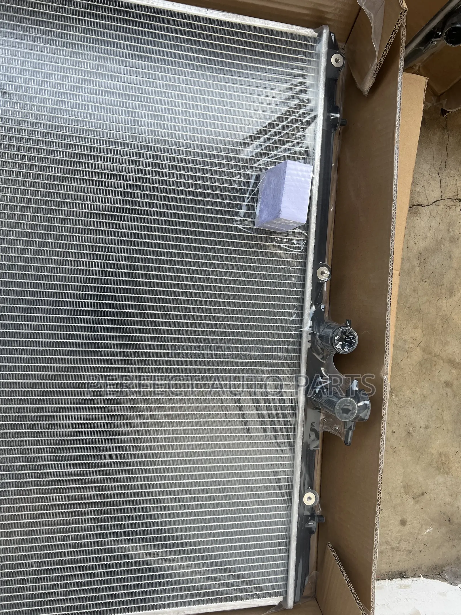 Highlander 2009 Radiator(All Type of Highlander Available)/ Water Tank
