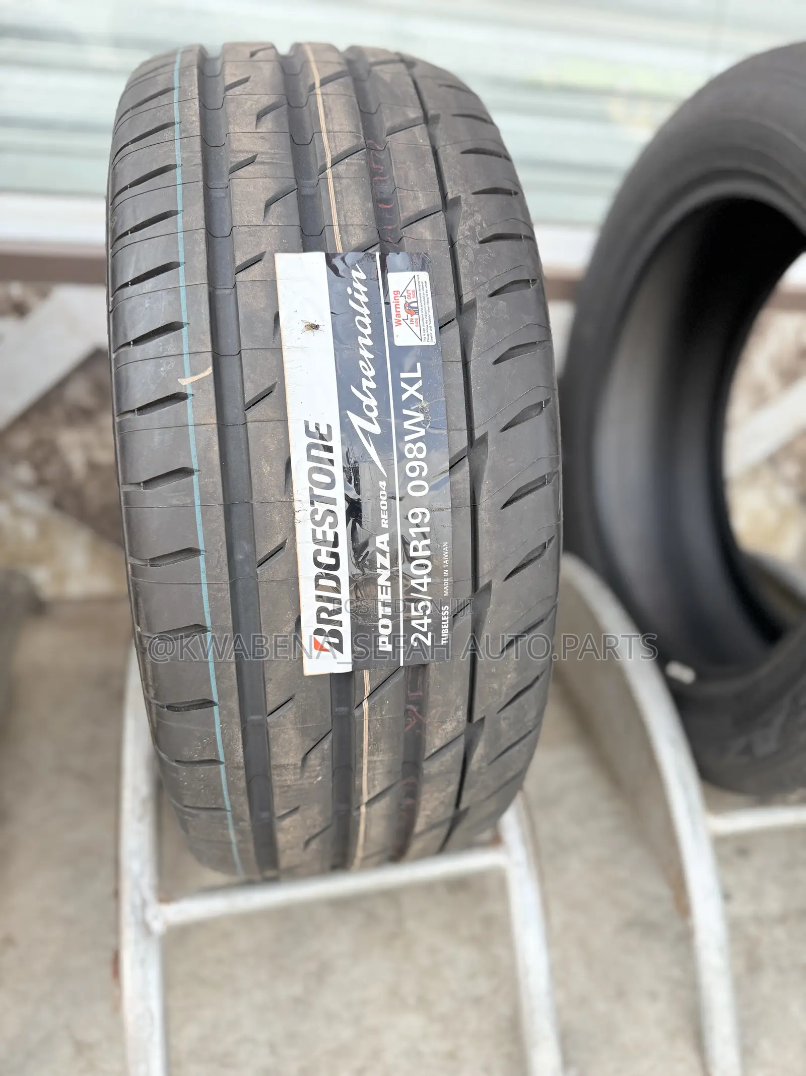 Original Bridgestone 245/40r19 Tyres Available For All Cars