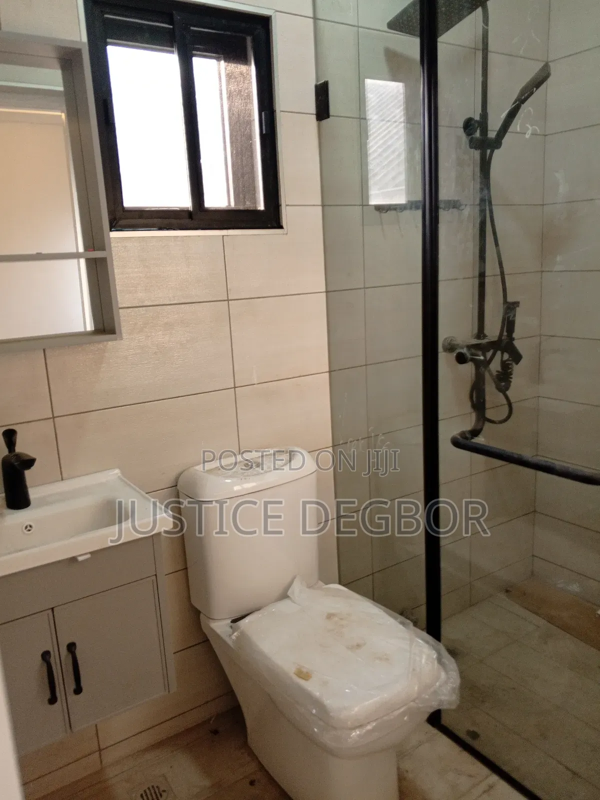 4bdrm Townhouse / Terrace in Bestchoice, West Legon for rent