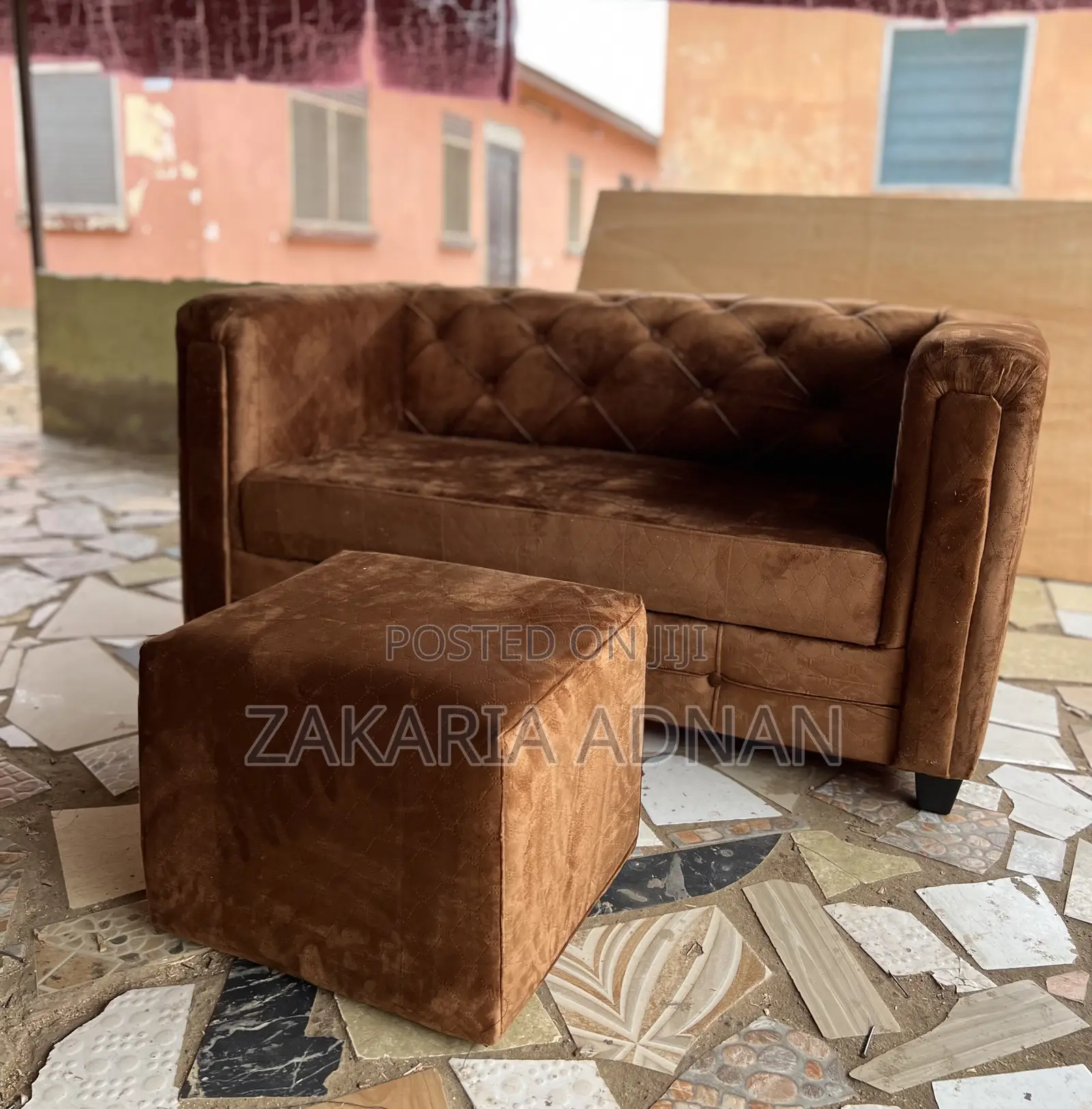 Brown 2in1 Sofa + Coffee Table
