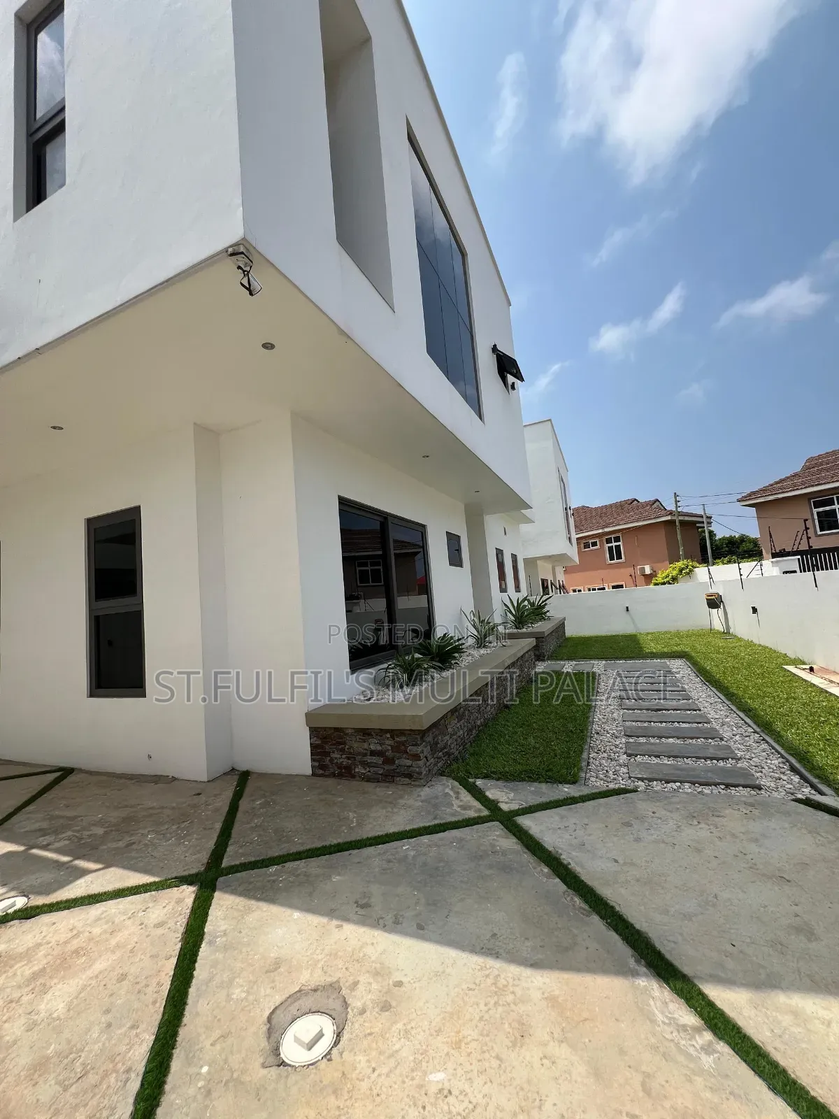 4bdrm House in East Legon for rent