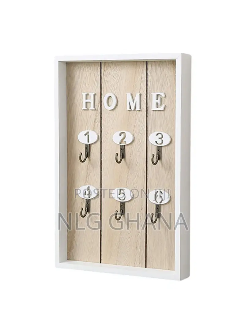 Creative Wall-Mounted Key Jewelry Hanging Organizer. Tvx28497