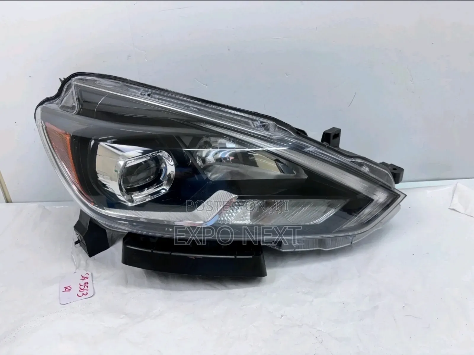 2016-2019 Nissan Sentra Led Front Right Oem Headlight