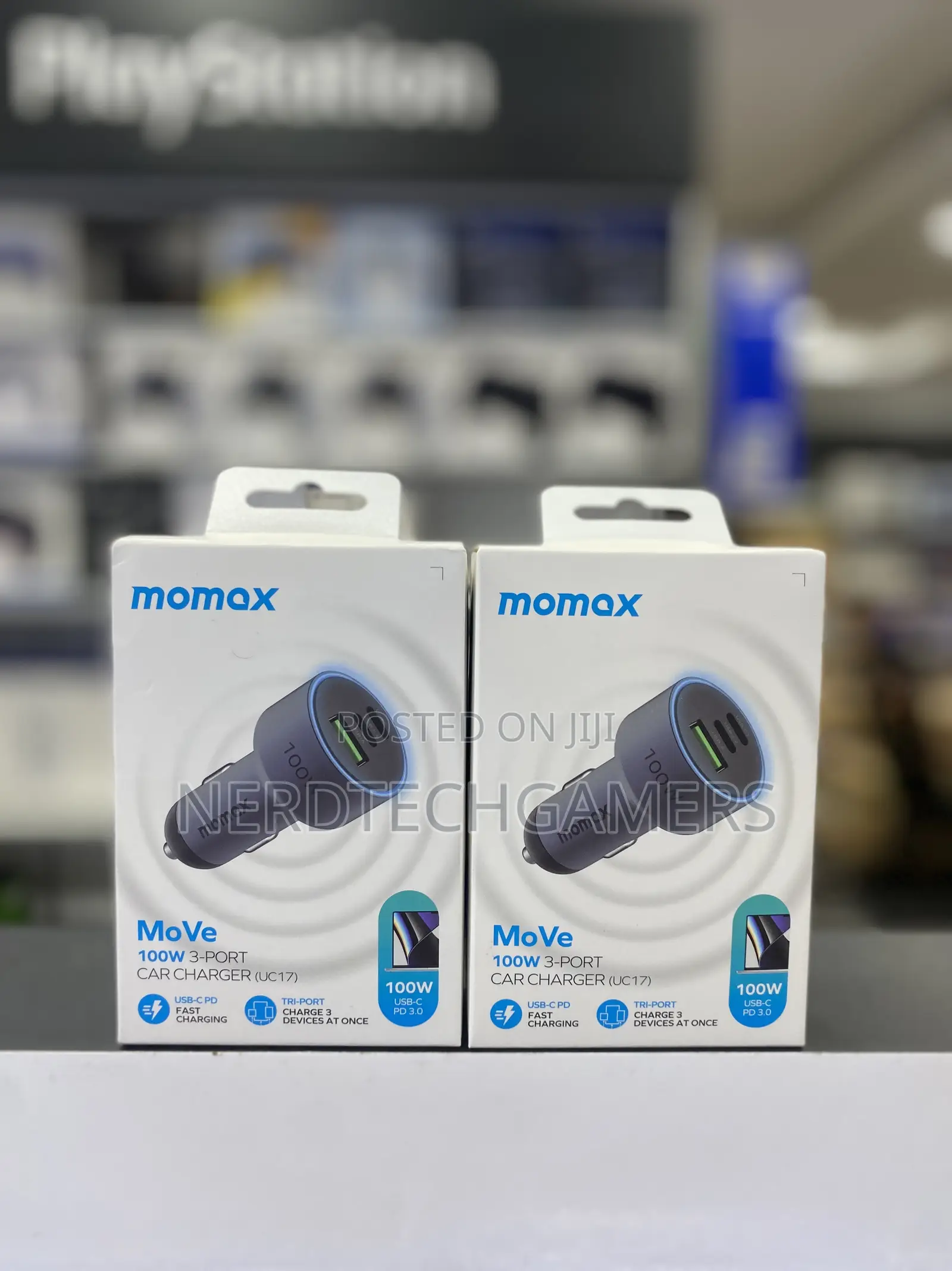 Momax 100watts Car Charger