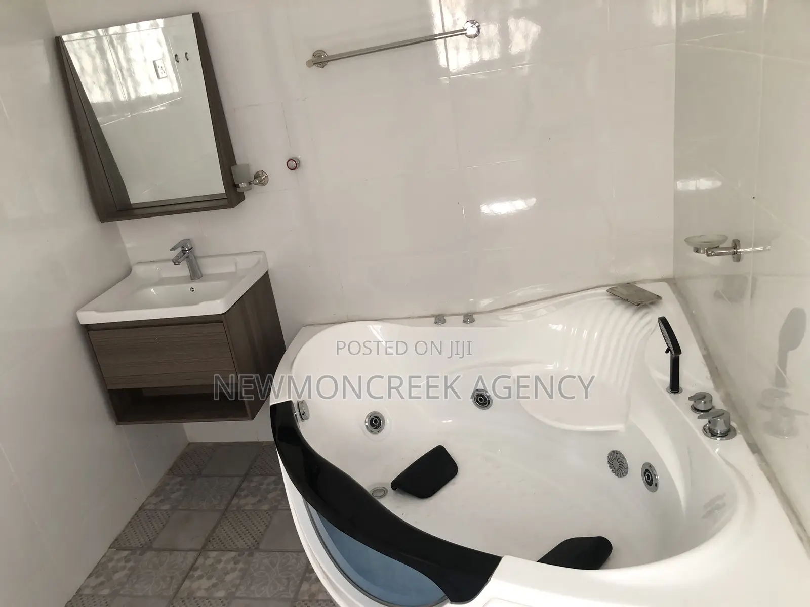 3bdrm Duplex in Gated Estate,Oyarifa, Accra Metropolitan for rent