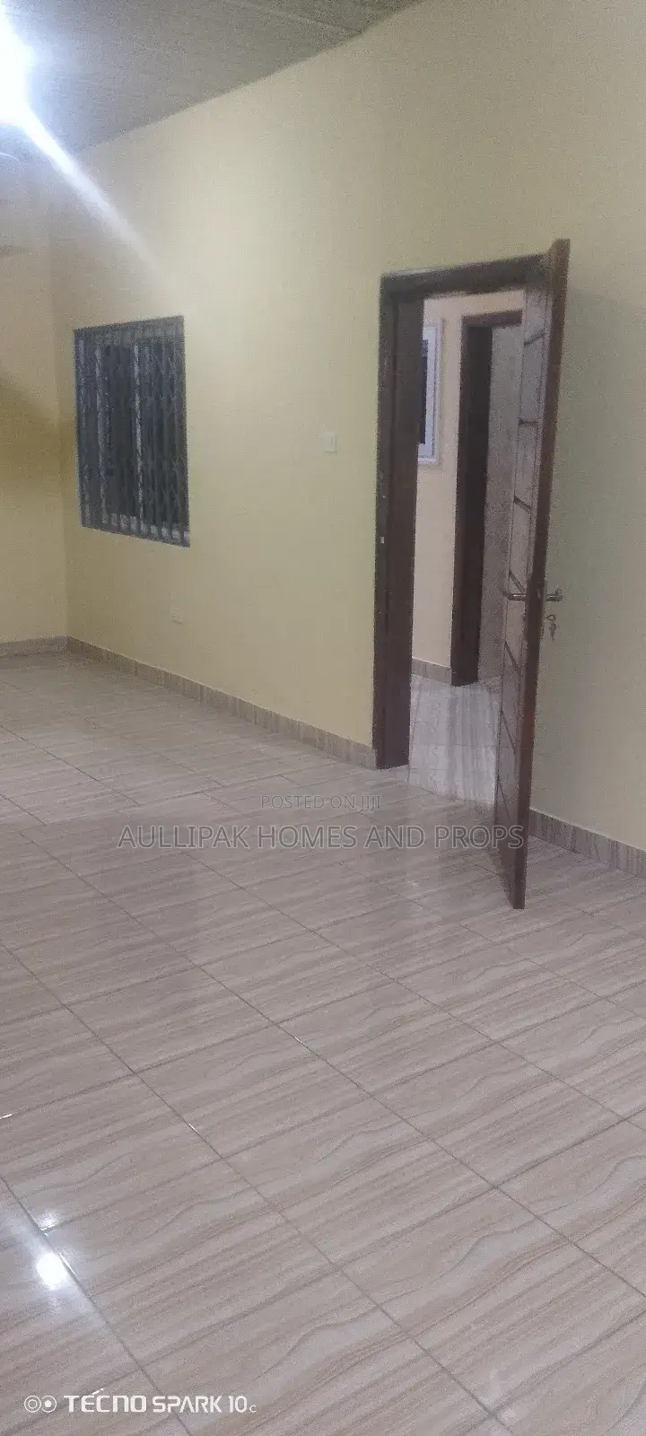2bdrm Apartment in Lakeside Comm. 6, Little Roses Area for rent